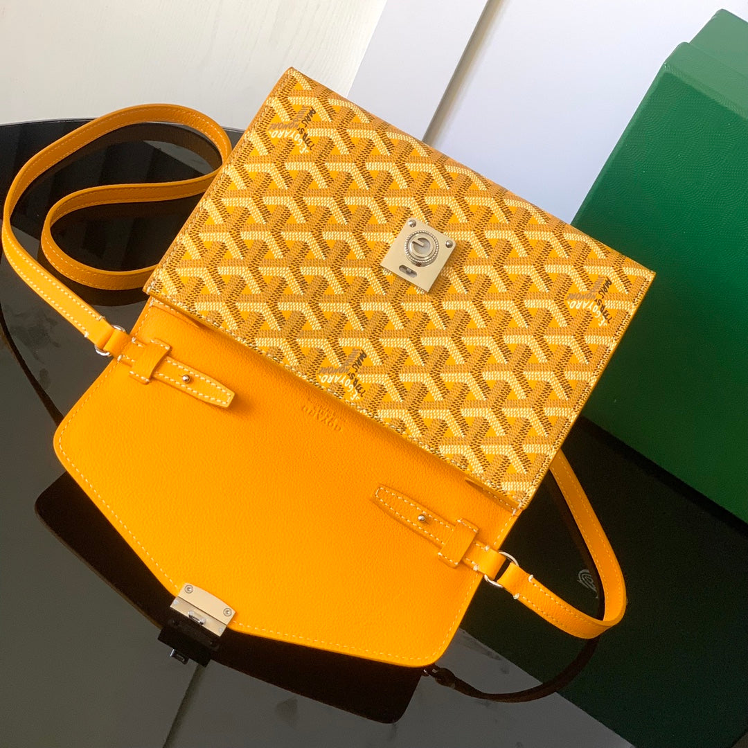 Goyard Chypre Wallet-Pouch 21 Cm Yellow Goyardine Canvas And Calfskin 21cm
