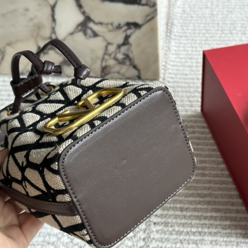Valentino Mini VLogo Signature Bucket Bag In Toile Iconographe Brown 22Cm 5W2P0Z44Vri 6Zn