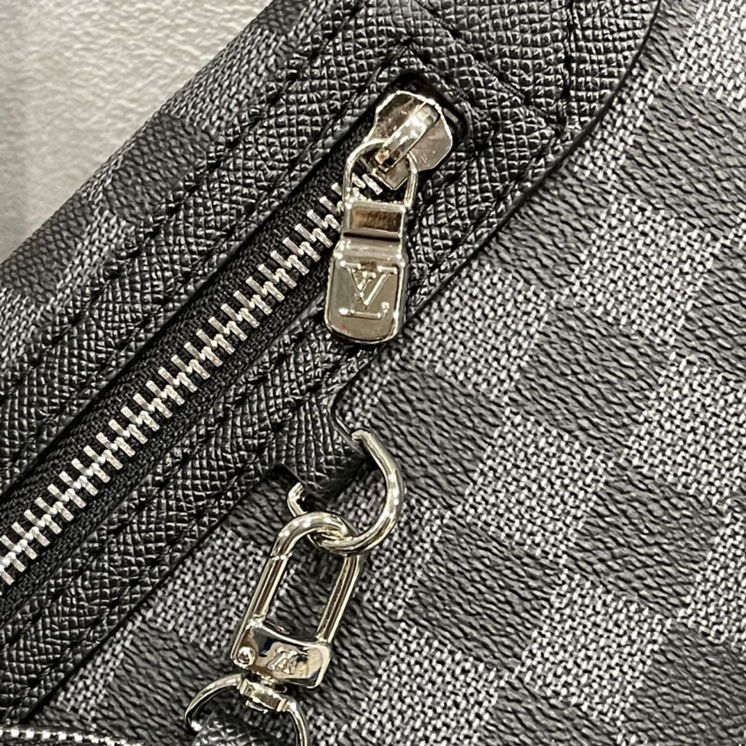 Louis Vuitton Duo Sling Bag Caro Black 42Cm M30936