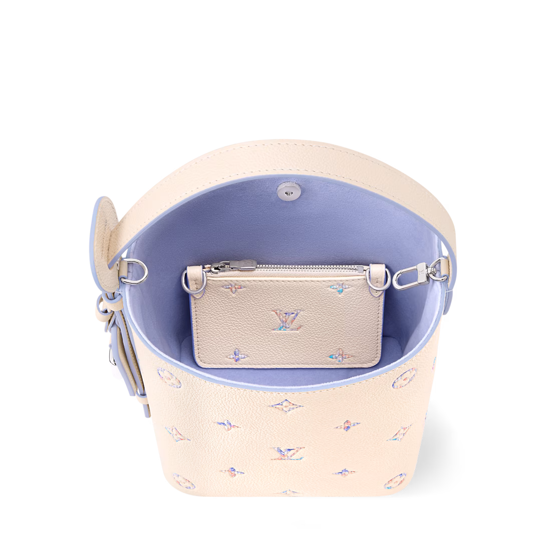 Louis Vuitton M29835 All In BB Link Quartz 6.3 x 7.1 x 4.7 inches