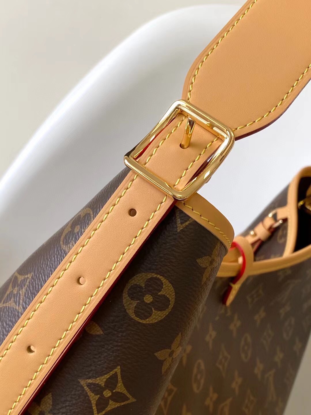 Louis Vuitton Carryall Mm Monogram – Women – Handbags Monogram M46197