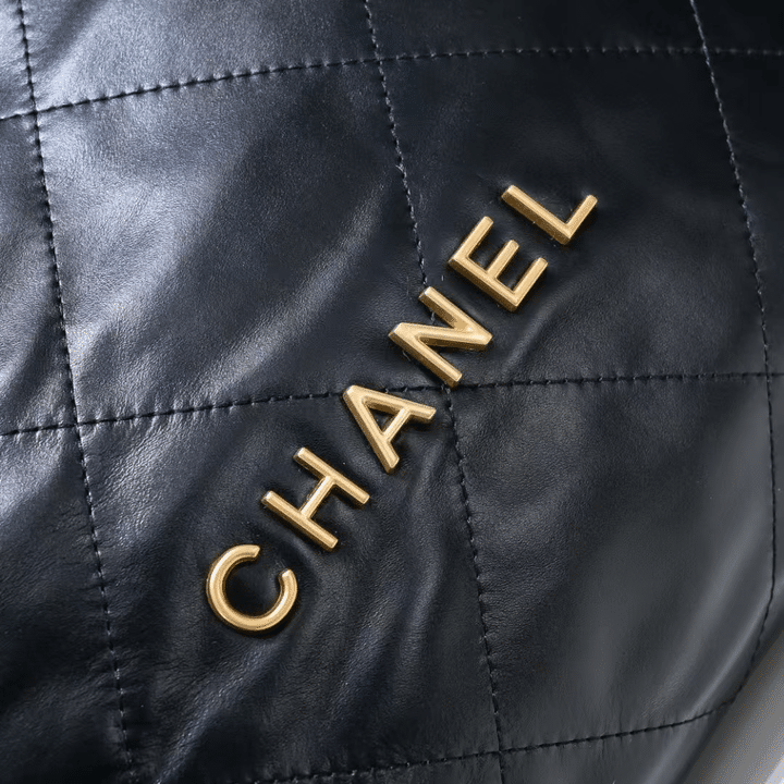 Chanel 22 Handbag Black 35cm/13.8in As3261