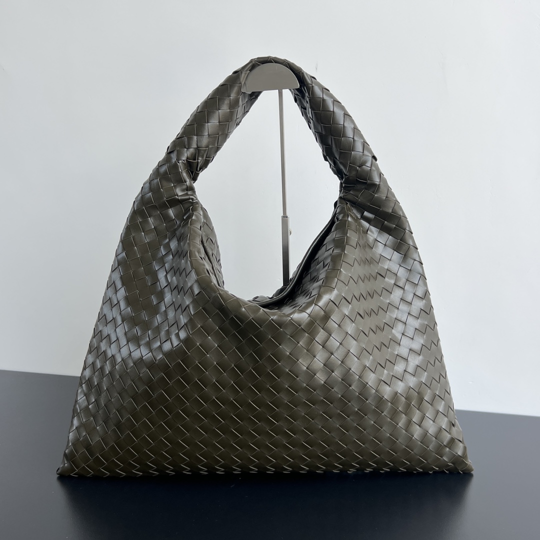 Bv New Large HOP Leather Bag (Model 763970)