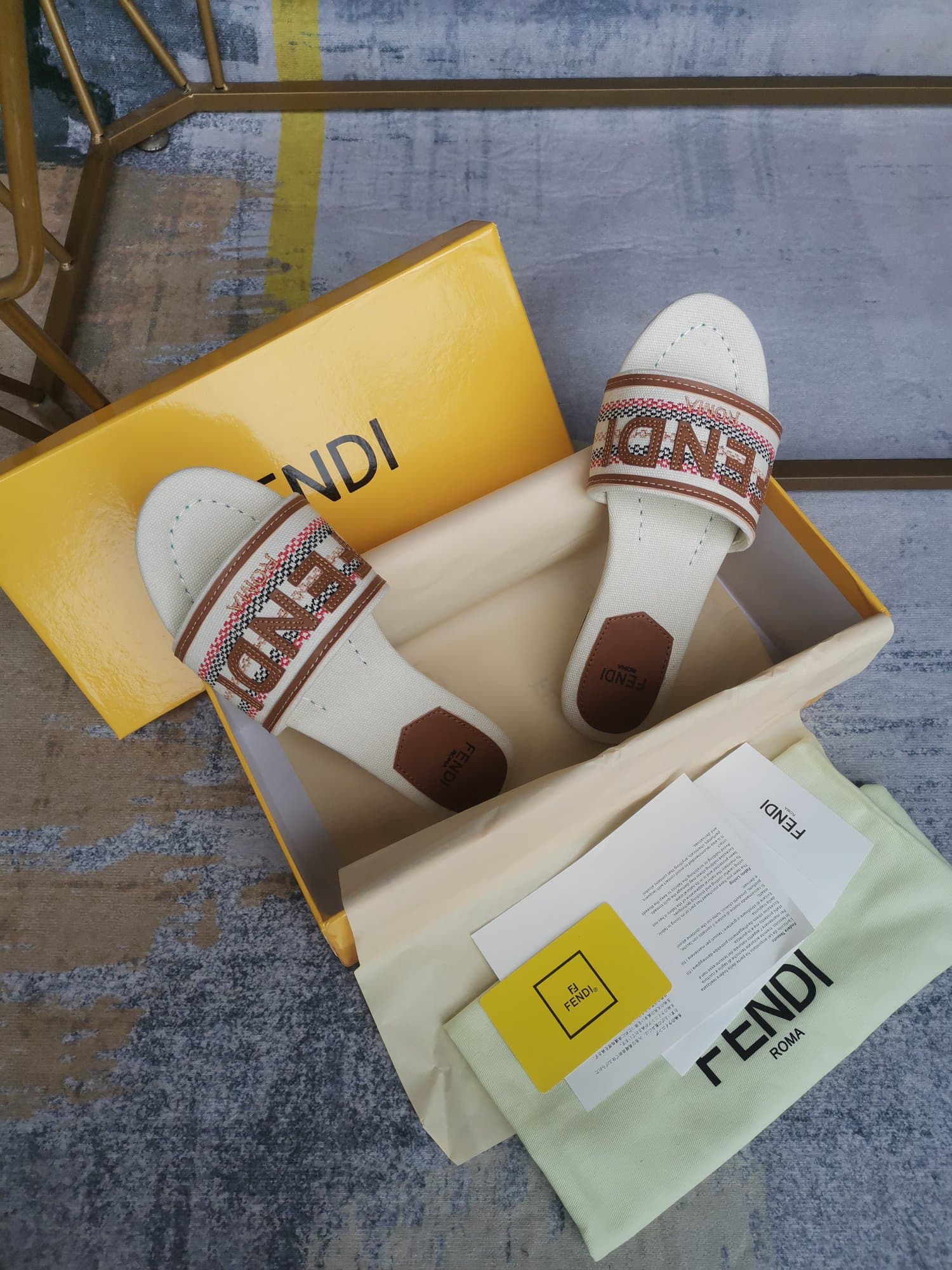 Fendi Signature Beige Canvas Slides 8R8092Ao0Xf1Lru