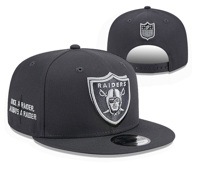 Las Vegas Raiders Adjustable black cap