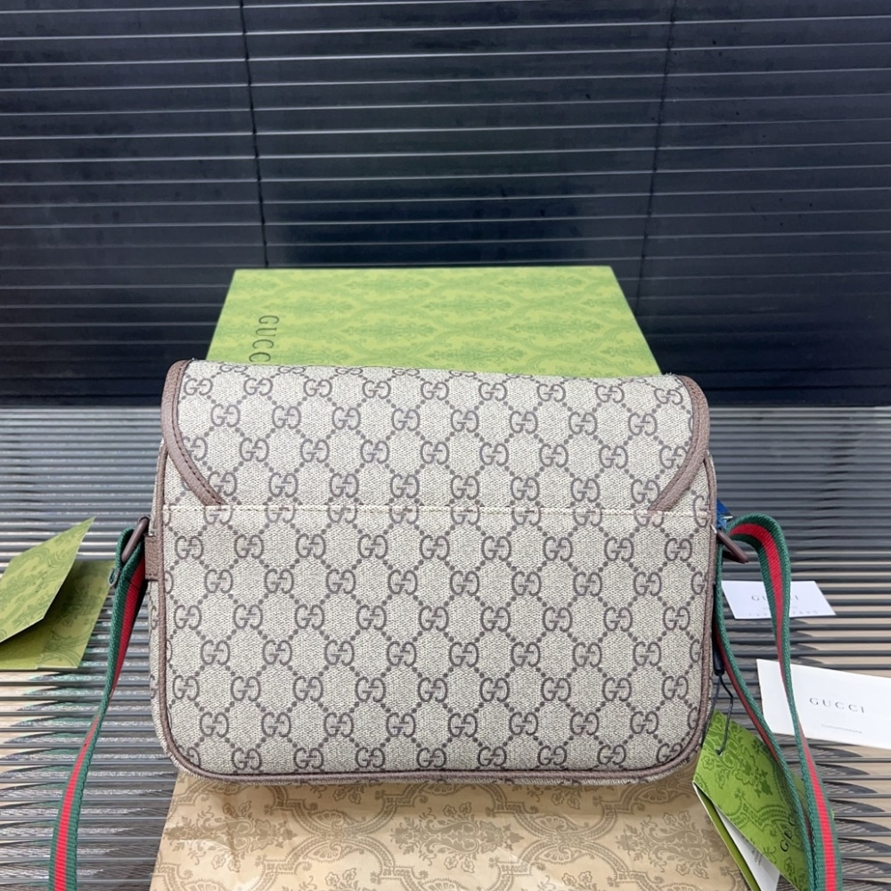 Gucci Gg Supreme Canvas Small Messenger Bag Beige Ebony 23Cm