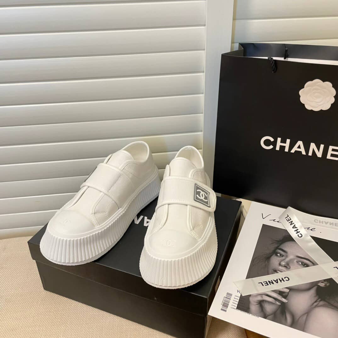 Chanel Cc Cap Toe Slipon Sneaker All White