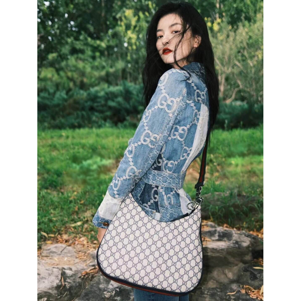 Gucci GG Supreme Attache Medium Shoulder Bag Blue