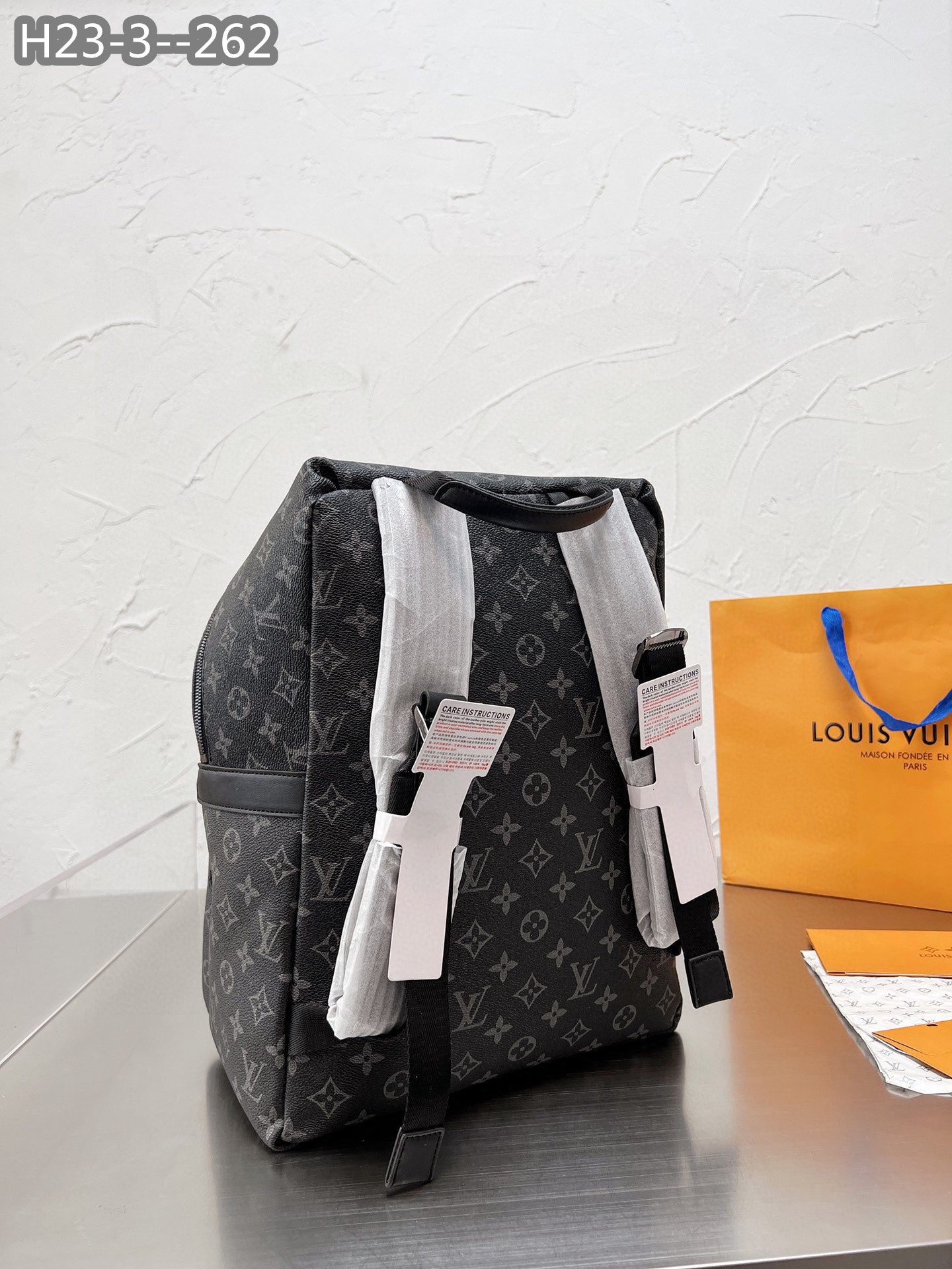 Louis Vuitton Discovery Backpack Monogram Eclipse Pm Black 37Cm M43186