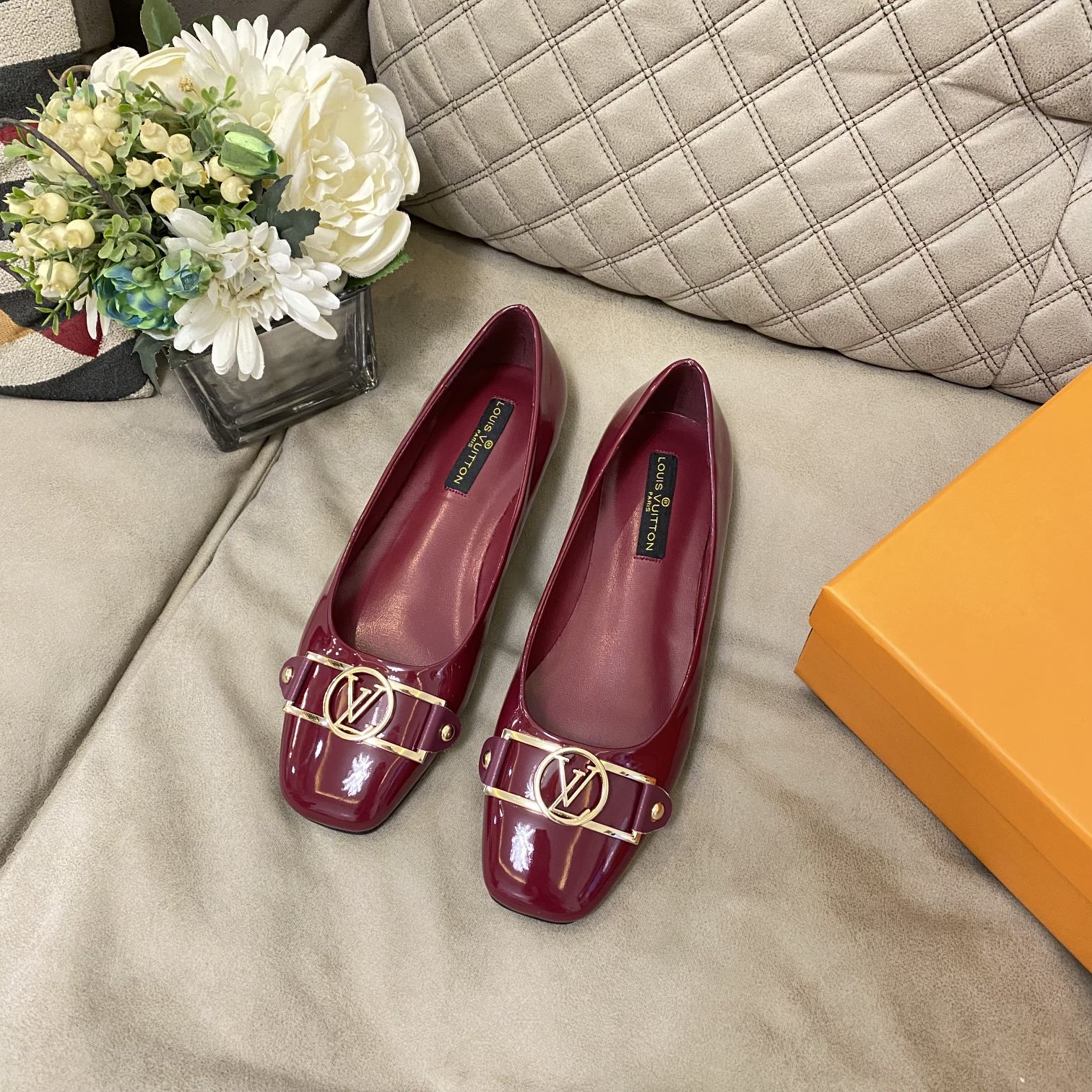 Louis Vuitton Signature Lv Logo Shiny Wine Red Ballerina