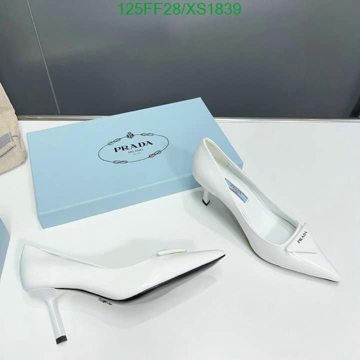 Prada Cleavage Nero Leather Pumps White
