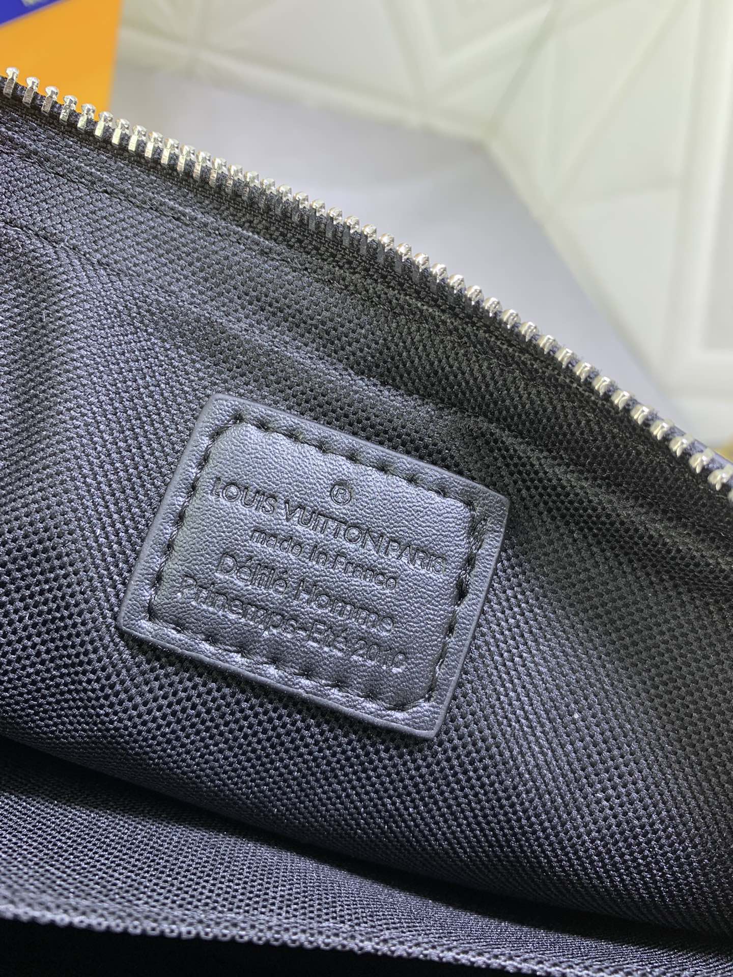 Louis Vuitton Trio Messenger Bag Damier Canvas Black 25Cm N50017