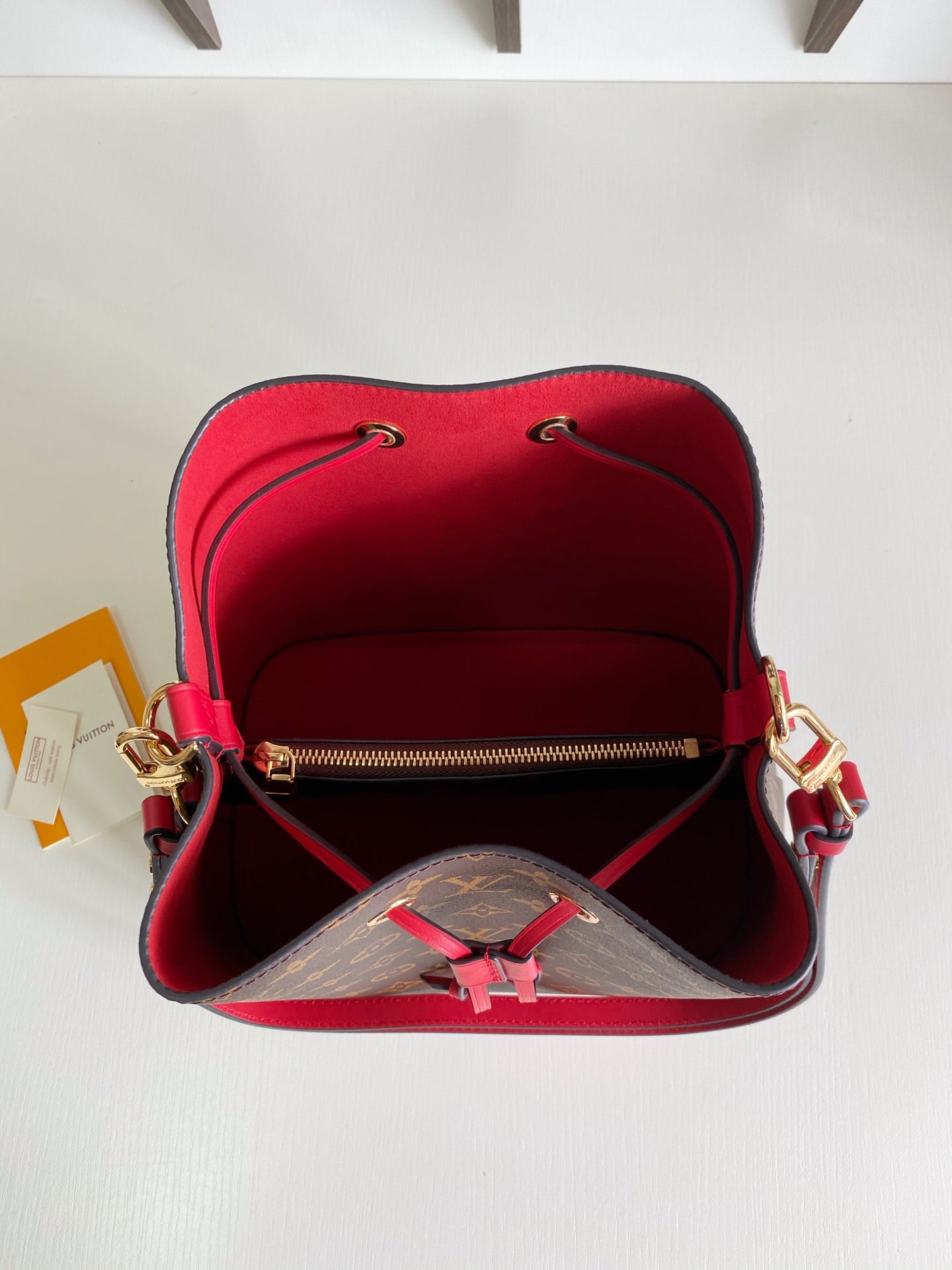 Louis Vuitton Neonoe Red