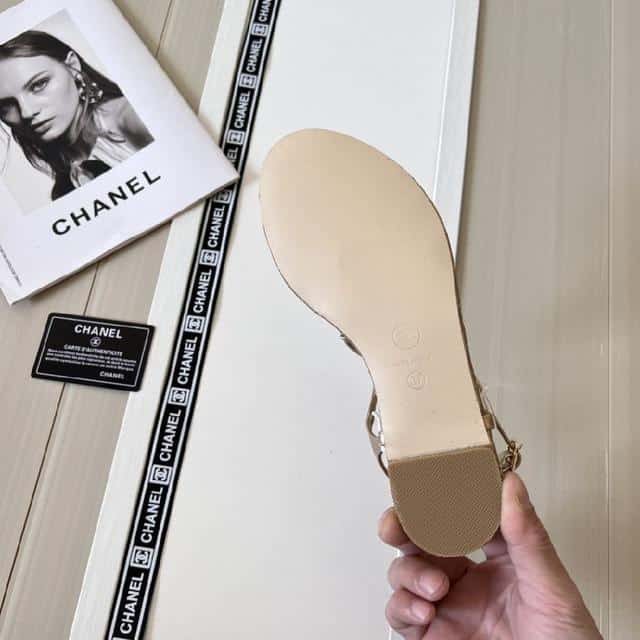 Chanel Gold Quilted Leather With White Camellia Cc Logo Bow Thong Sandals
