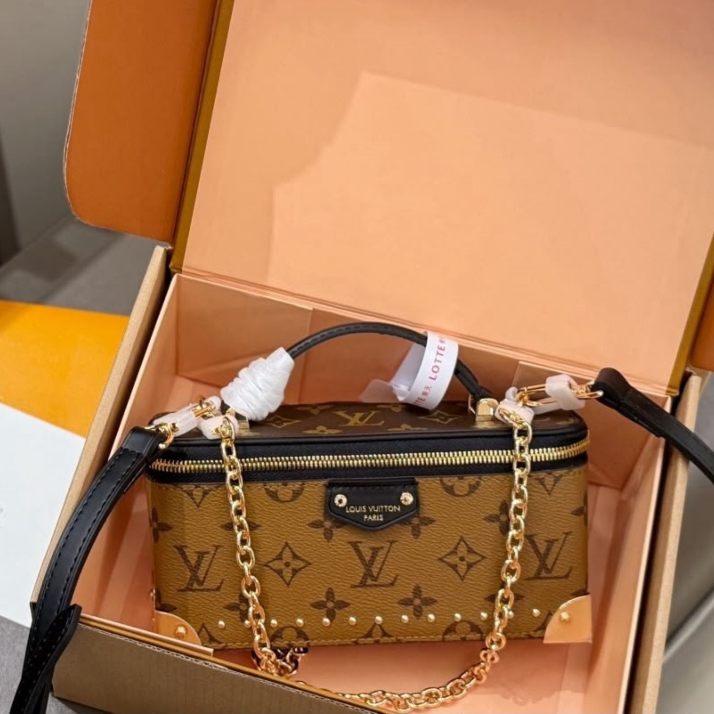 Louis Vuitton Vanity Pouch Trunk 20cm M29548