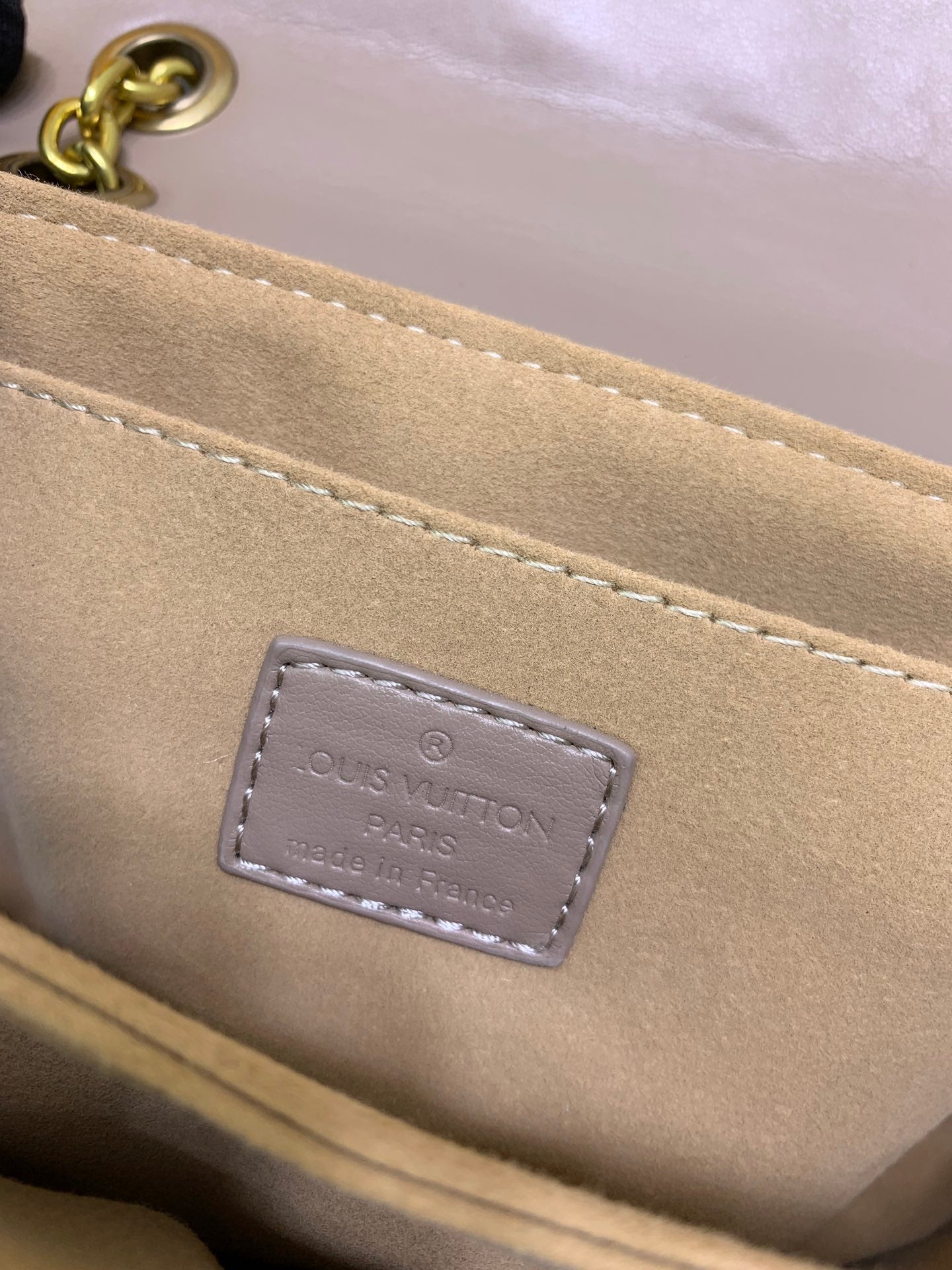 Louis Vuitton New Wave Chain Bag Taupe Fonc  Brown 21Cm