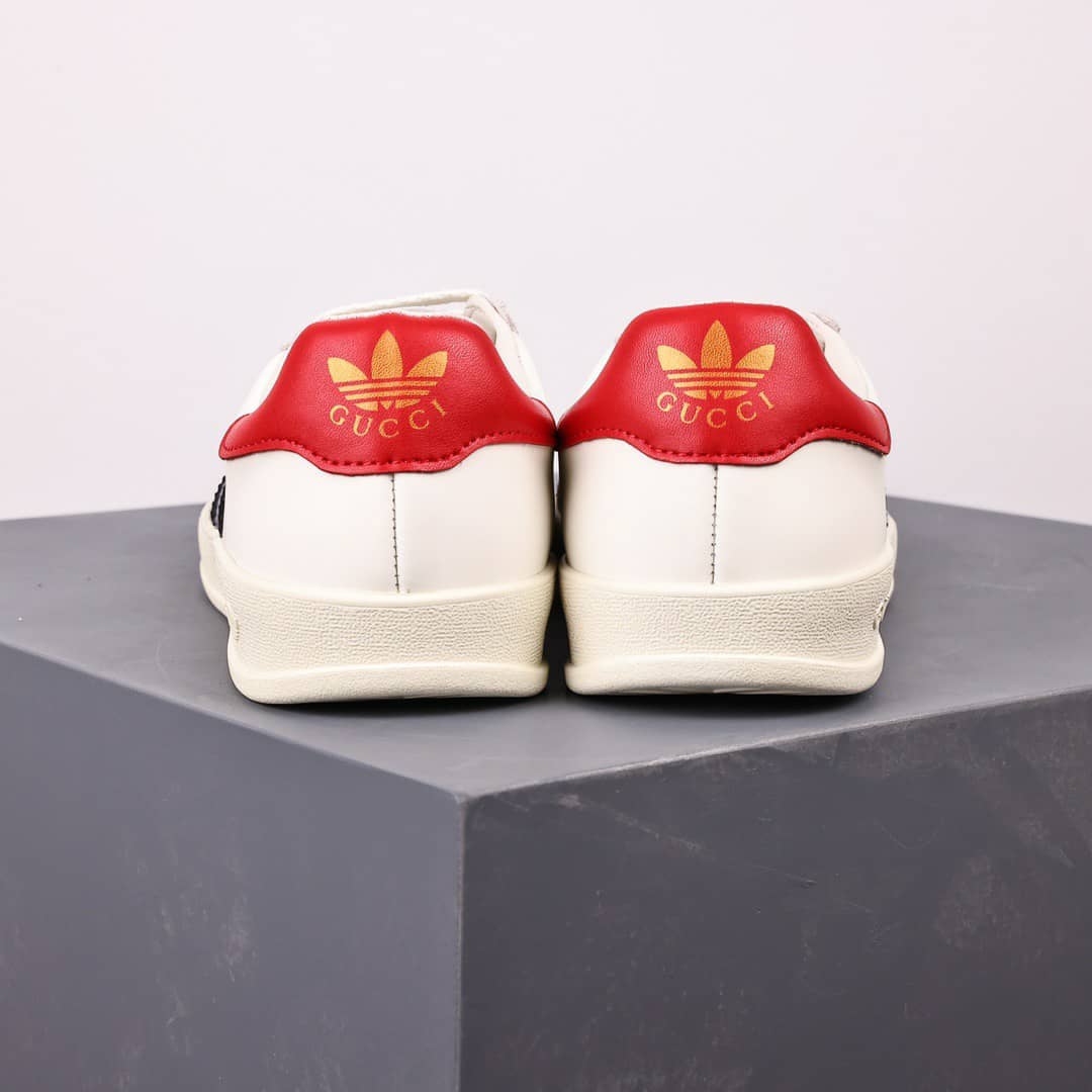 Gucci X Adidas Gazelle Sneaker In White 707861 Utt10 9060