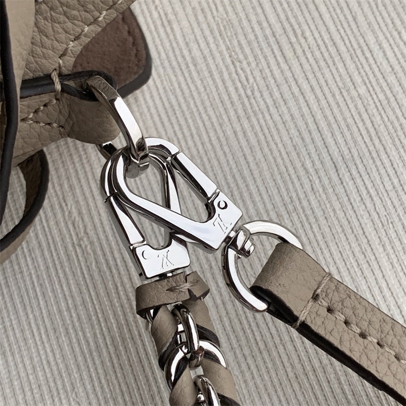 Louis Vuitton Bella 22Cm Grey