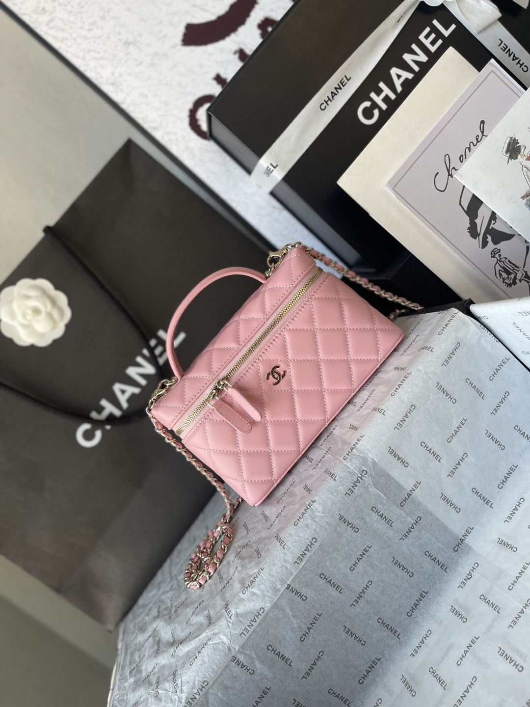 25C Classic Vanity Case with Chain（pink）