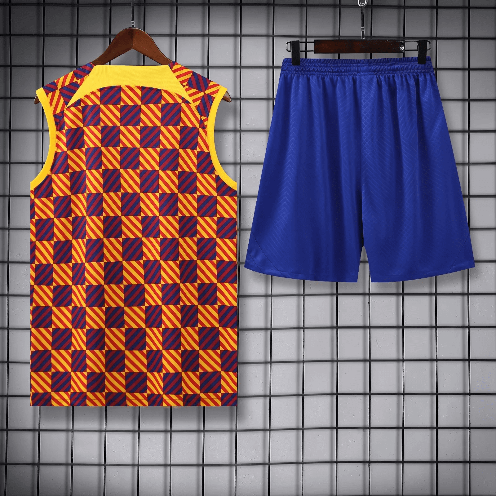2023/2024 Barcelona pre-match training Wearr Striped Jersey+Shorts 1:1 Thai Quality