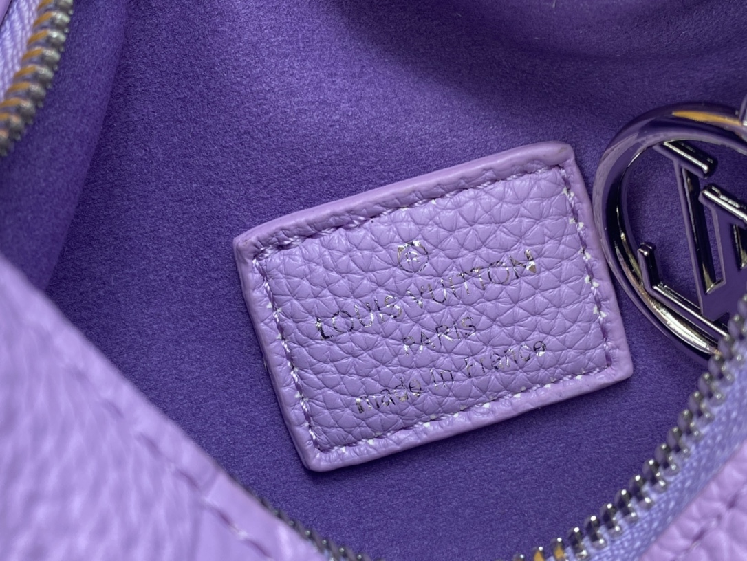 Louis Vuitton Mini Moon Purple 20Cm M82426
