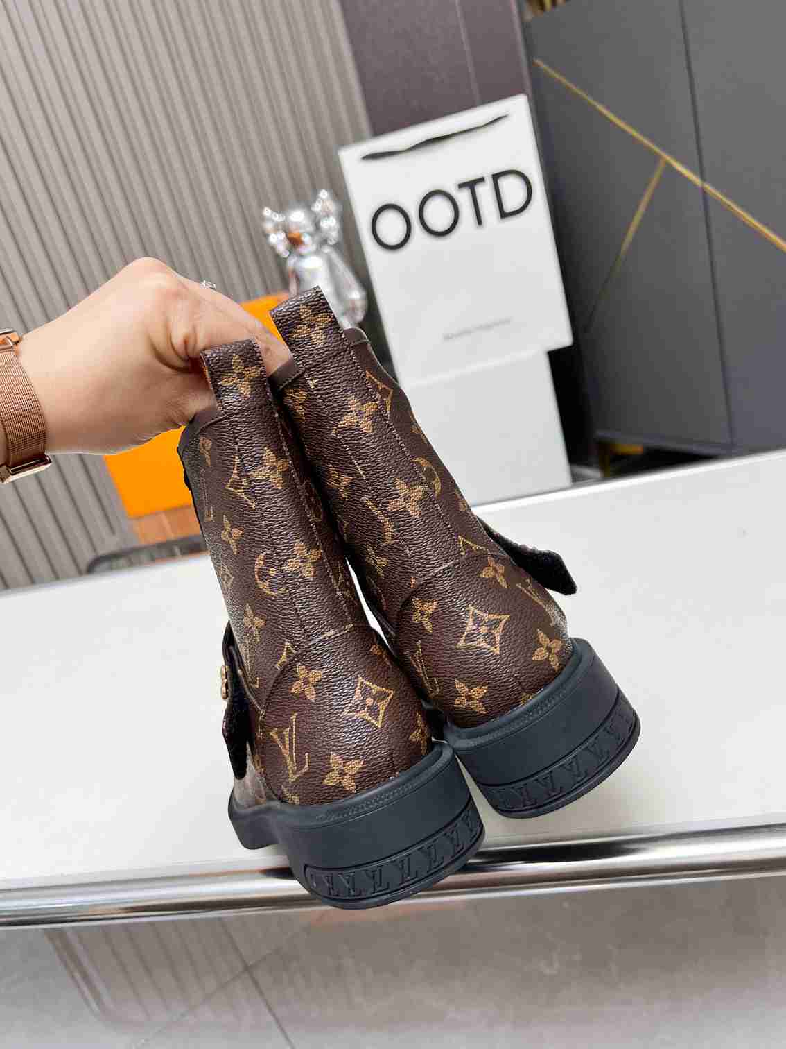 Louis Vuitton Citizen Boots Monogram Brown