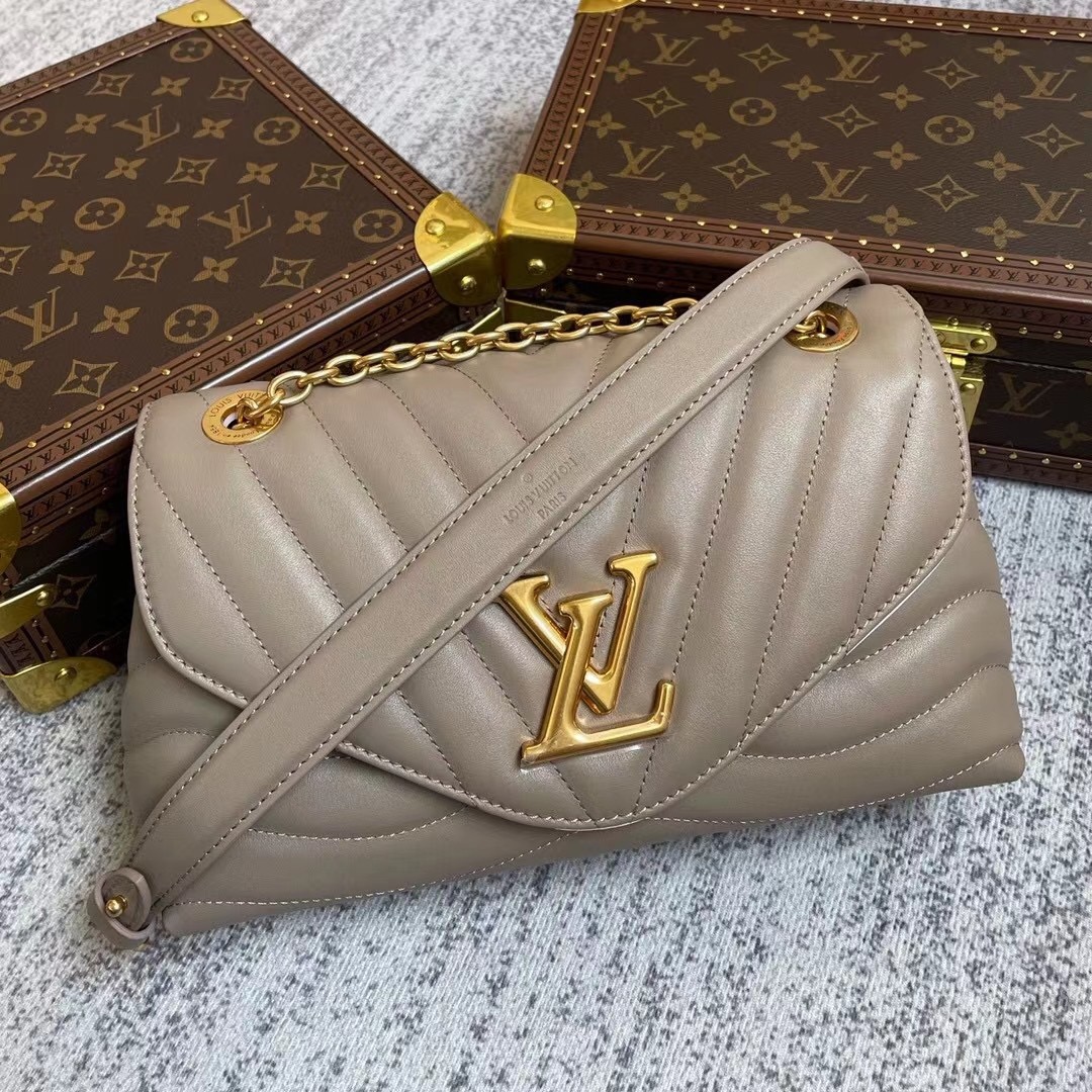 Louis Vuitton New Wave Chain 24Cm Dark Taupe M58550