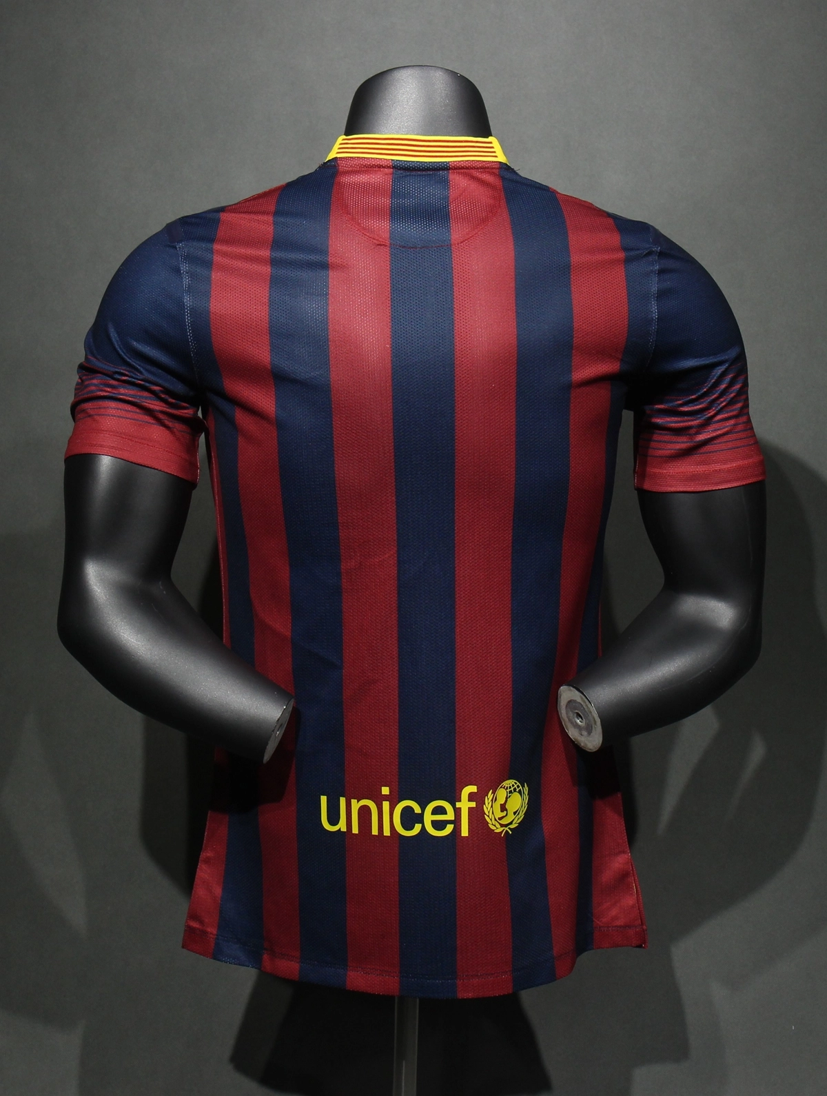 Retro Player 2013-14 Barcelona Home Football jersey retro
