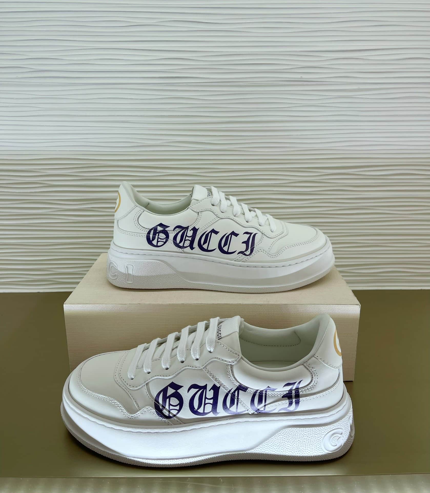 Gucci Women’S Sneaker With Logo White 708267 Upg70 9000