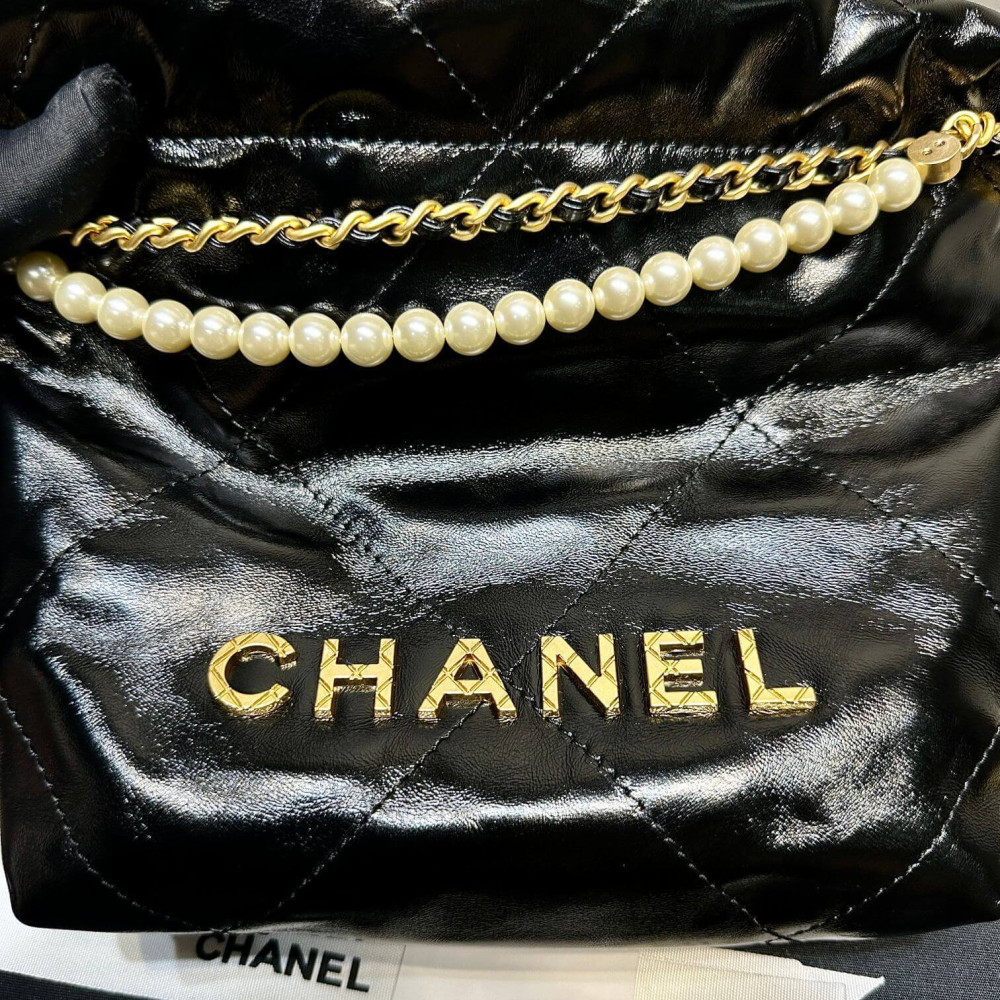 Chanel 22 Mini Bag Shiny Crumpled Calfskin with Pearl Chain
