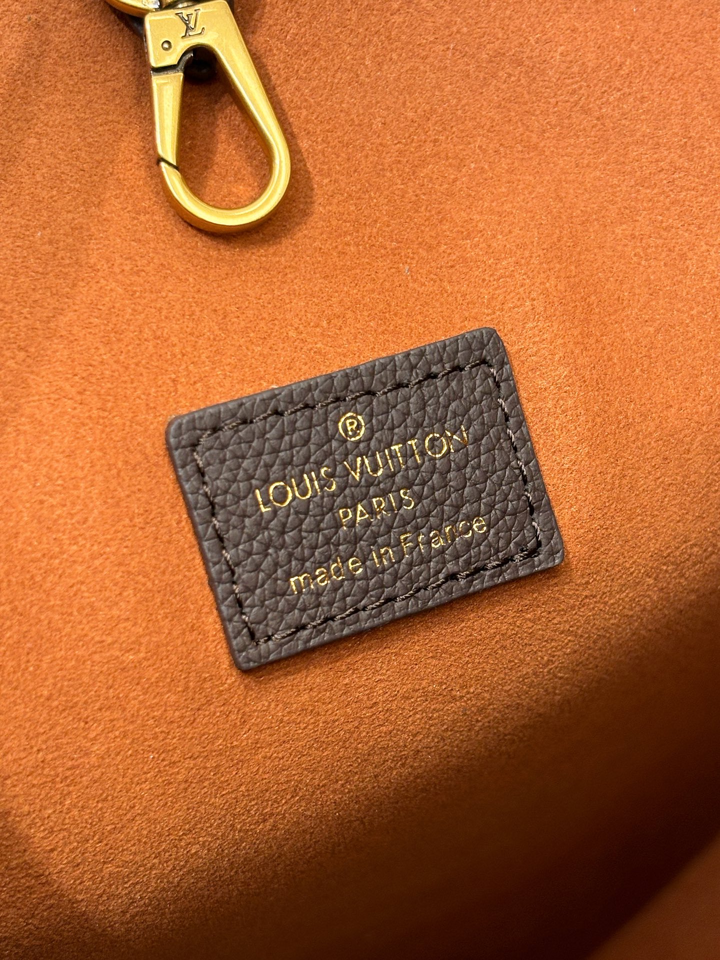 Louis Vuitton Low Key Hobo MM 35cm/ 13.8in
