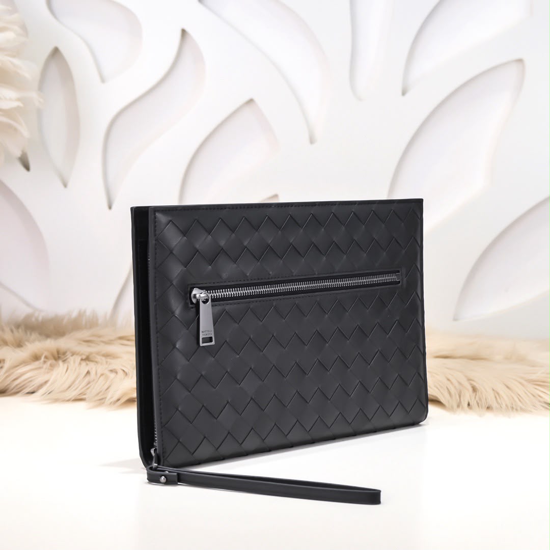 Bottega Veneta Intrecciato Document Case With Wristlet 28cm/11in