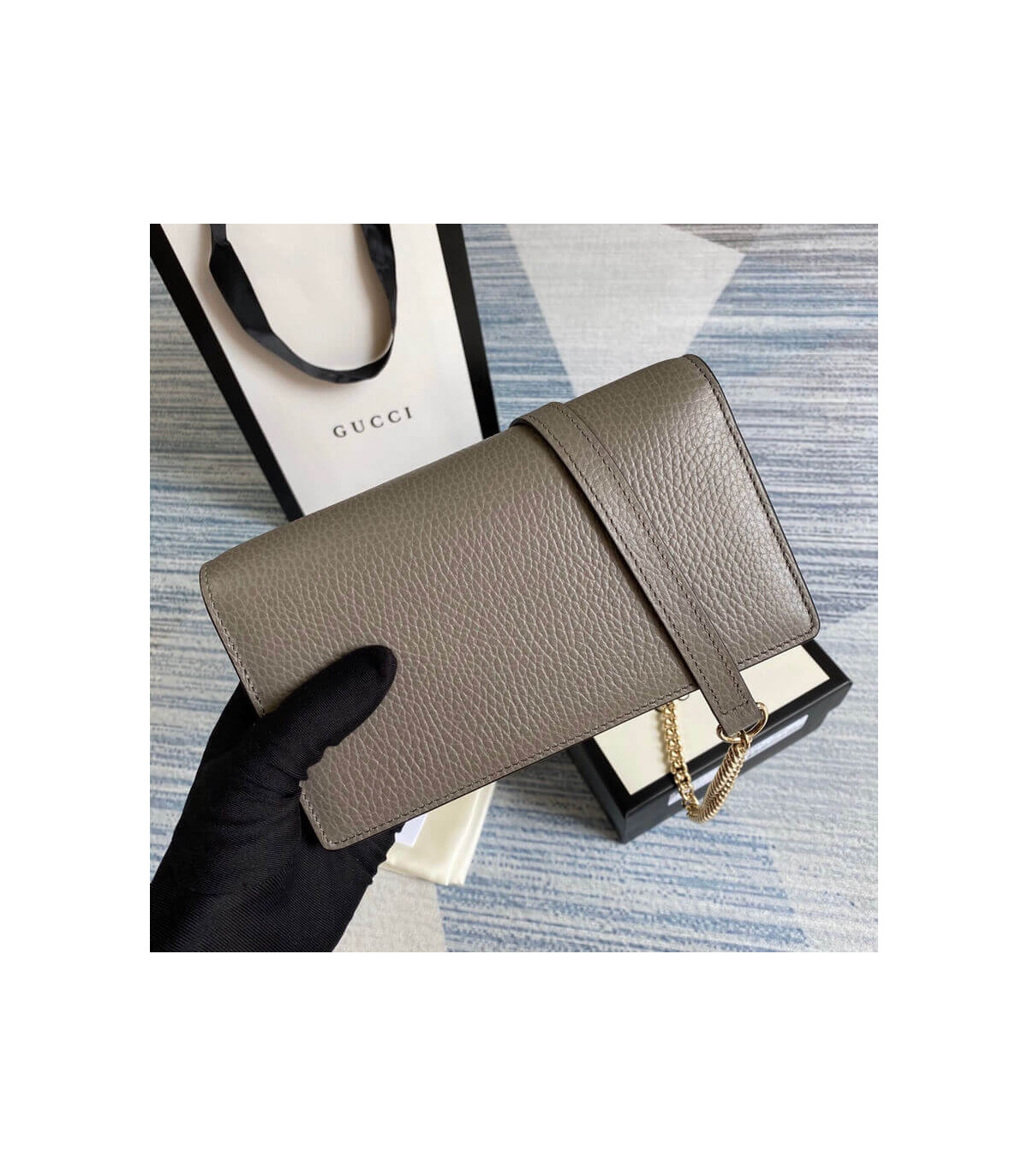 Gucci GG Interlocking Wallet On Chain Grey