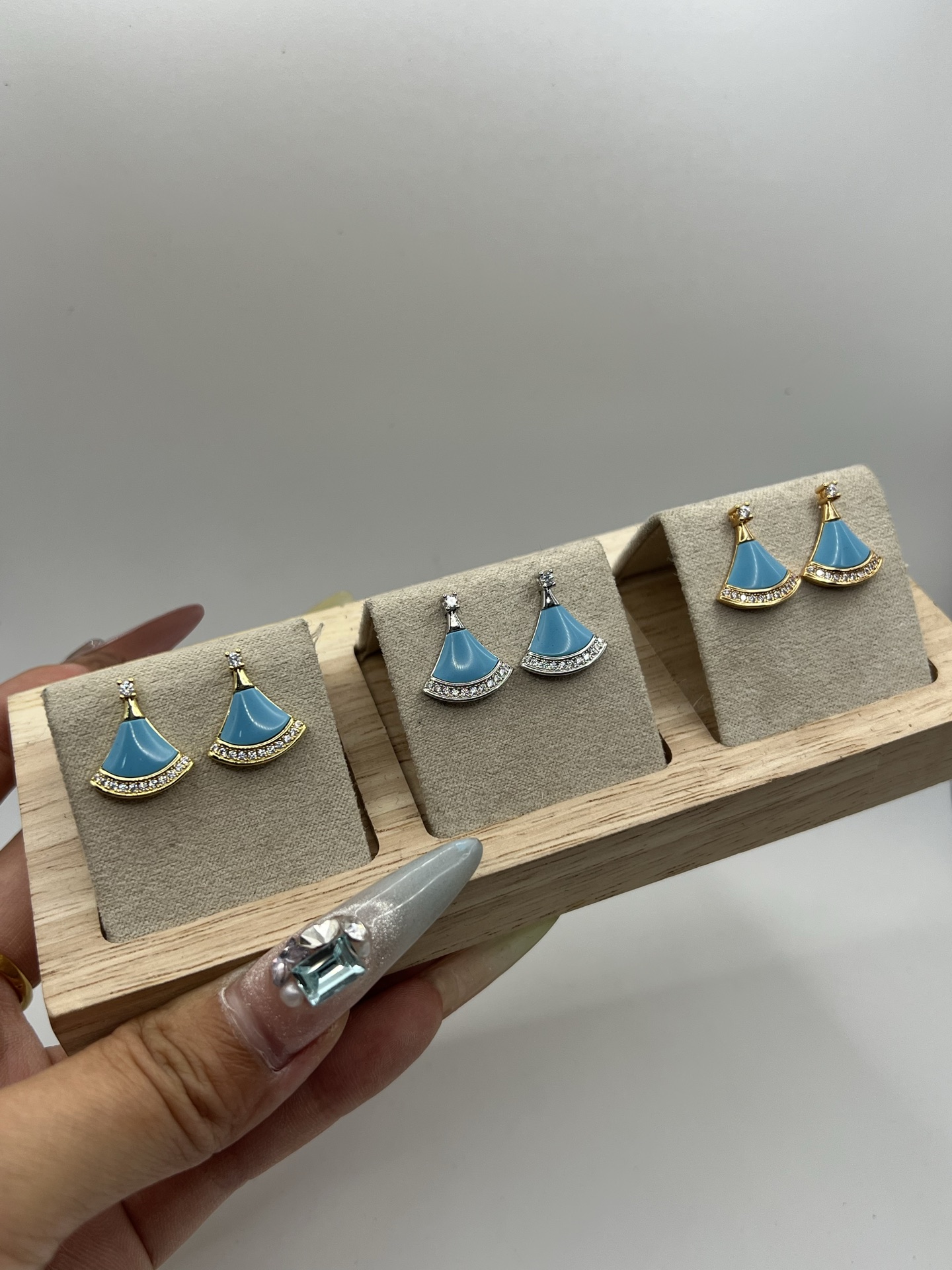 Bulgari 361780 Divas' Dream Earrings Turquoise Blue 0.25ct