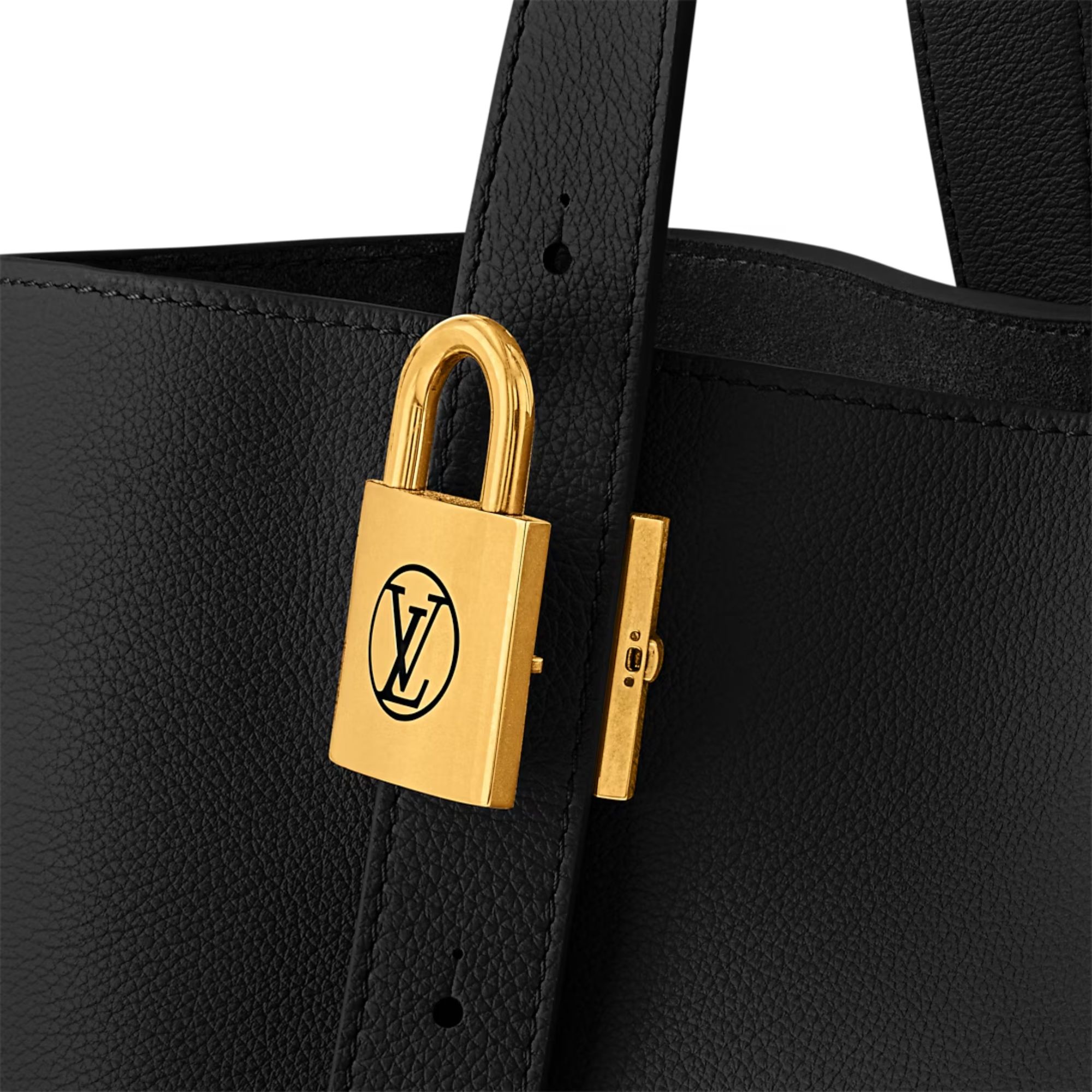 Louis Vuitton Low Key Cabas Mm 47cm/ 18.5in Black M25341