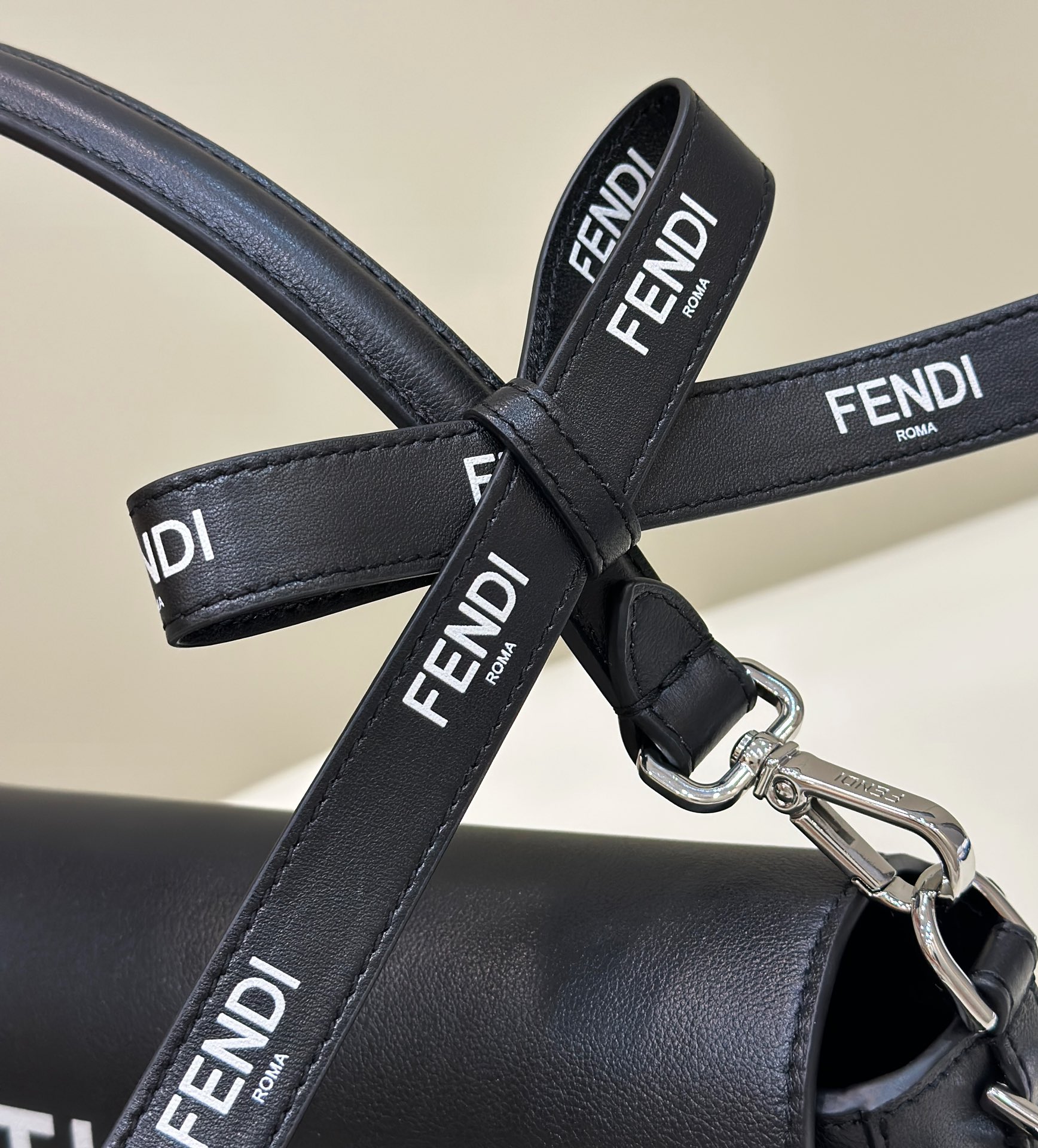 Fendi By Marc Jacobs Maxi Baguette Canvas Bag In Leather Black 26Cm/ 10.2in