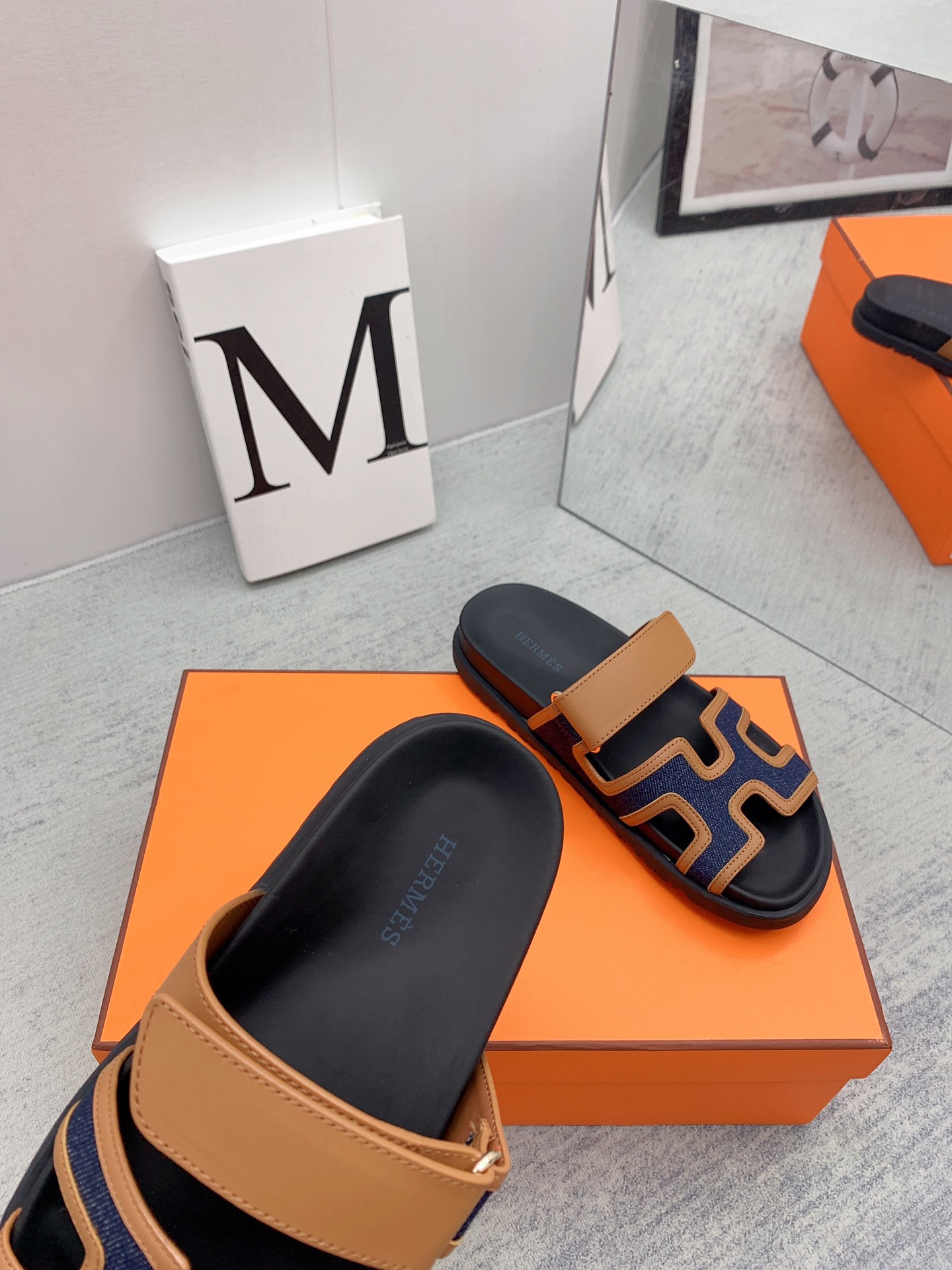 HERMES SANDAL CHYPRE BROWN/DARK BLUE