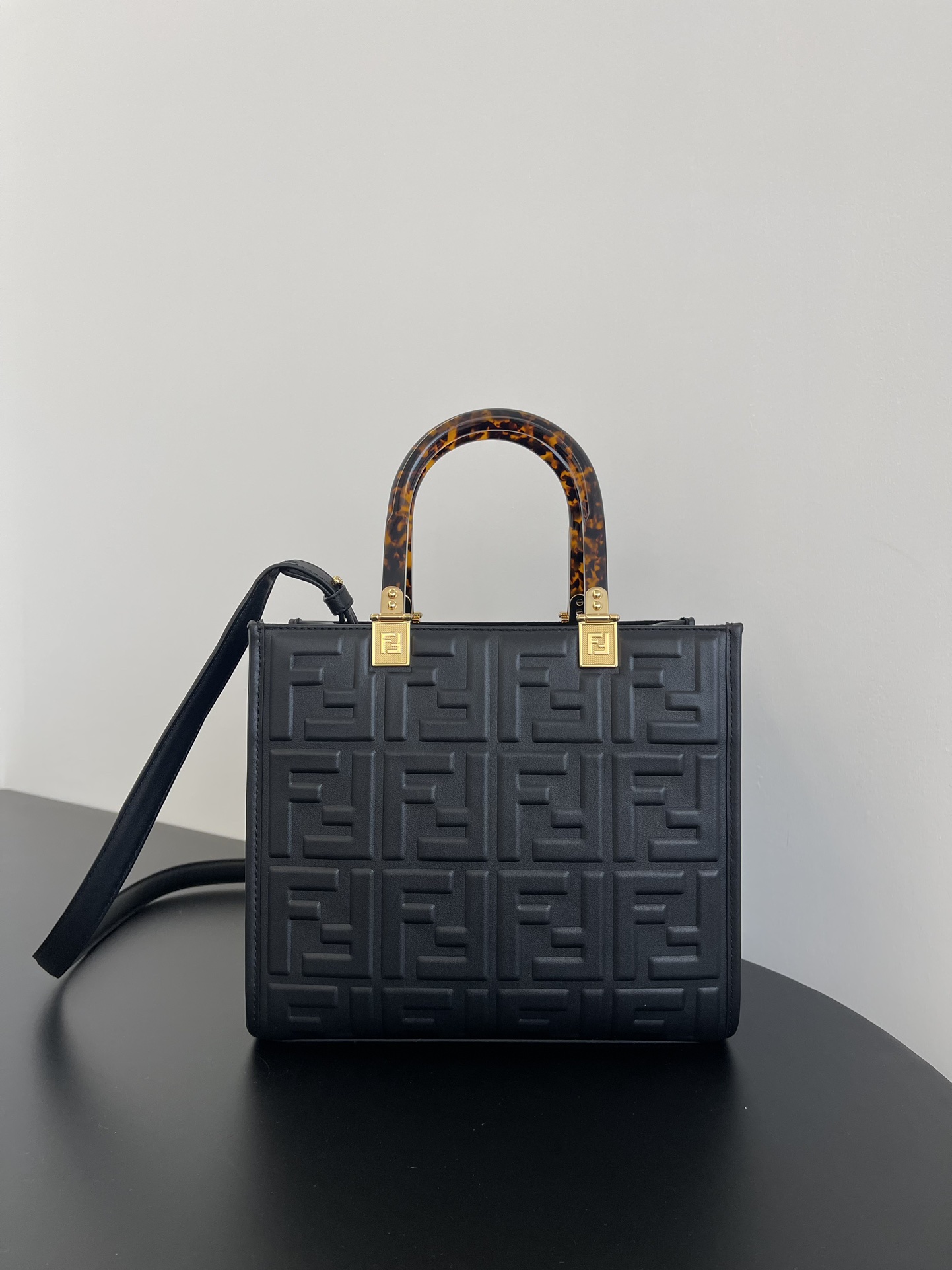 Fendi Sunshine Small Black Leather Shopper 25Cm
