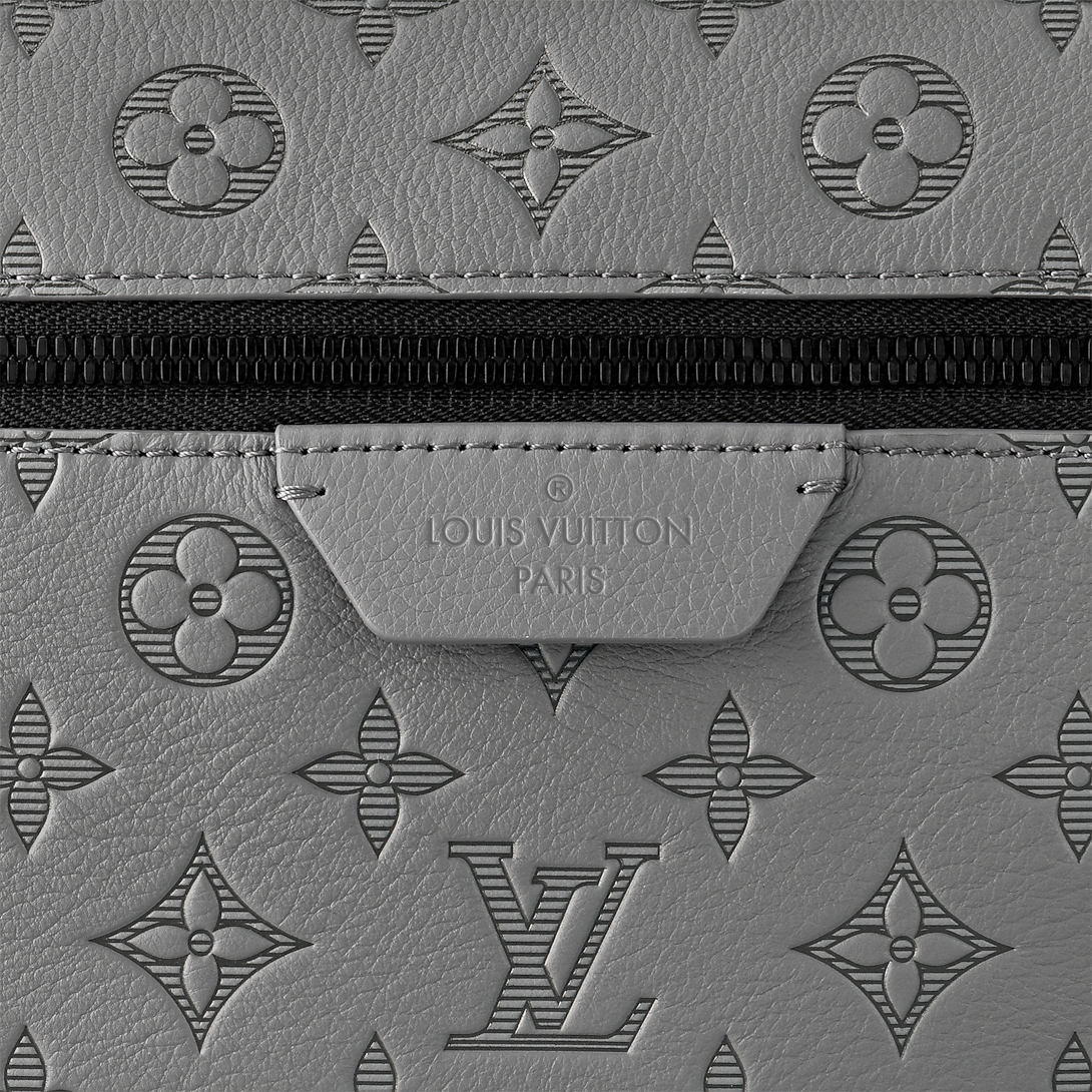 Louis Vuitton Discovery Backpack M46557