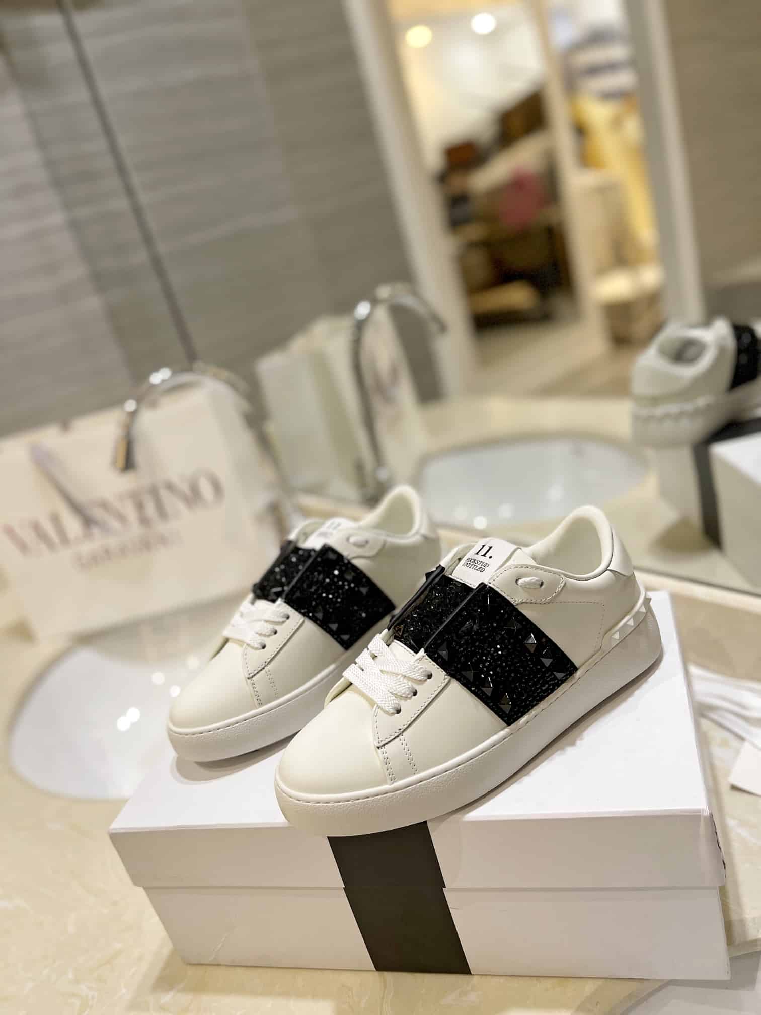 Valentino Garavani Rockstud Untitled Crystal Embellished Leather Sneakers Black