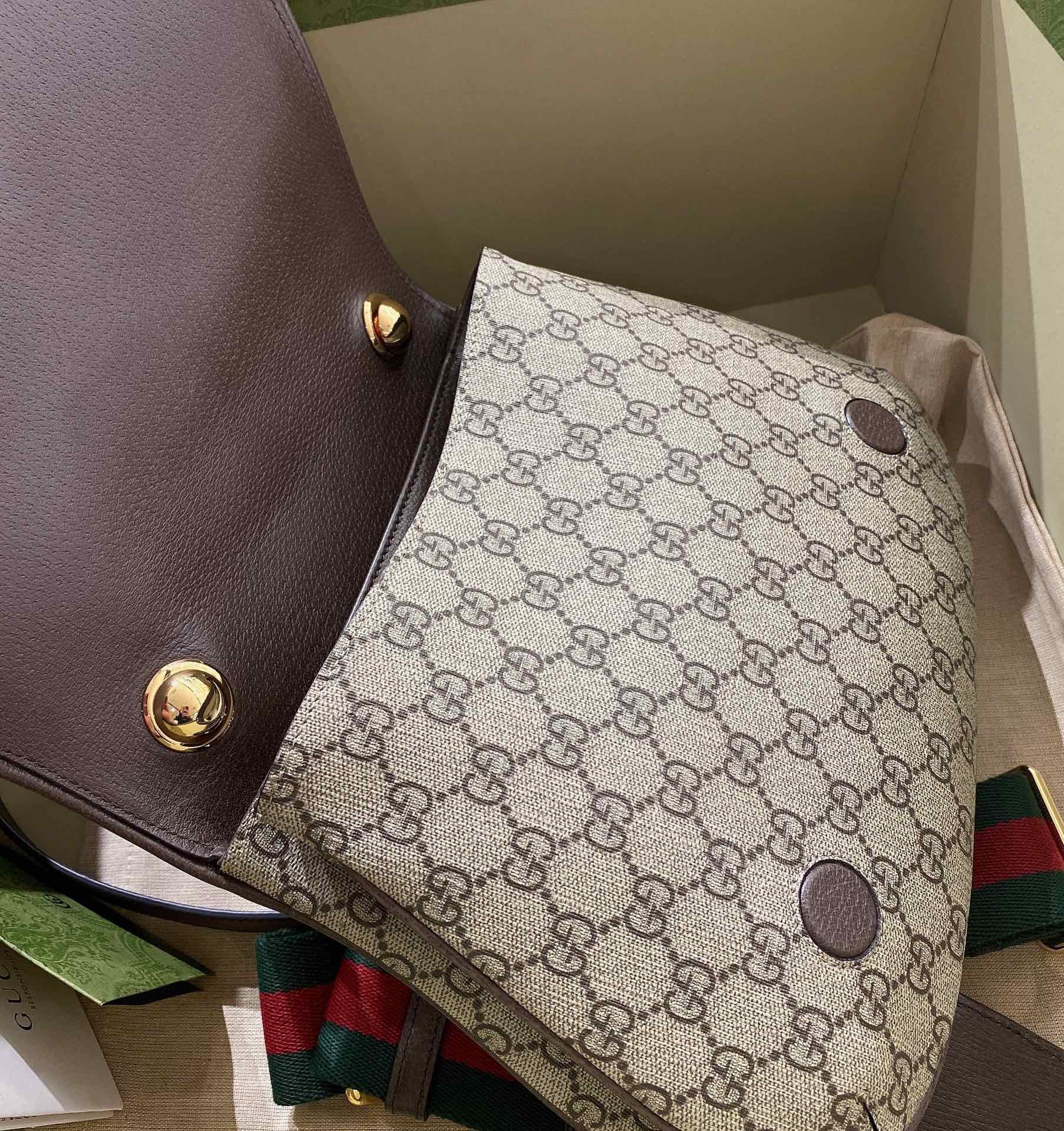 Gucci Blondie Medium GG Supreme Shoulder Bag Beige 29cm 699210 96IWG 8745