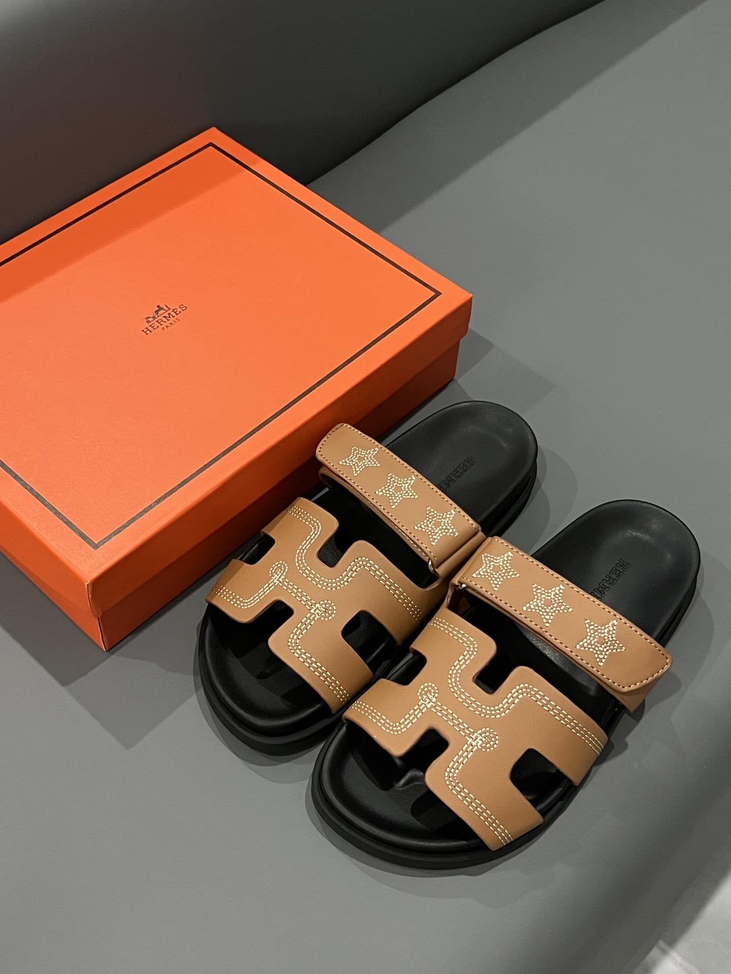 Hermes Chypre Sandal Star Stitched Naturel H232142Z A3350