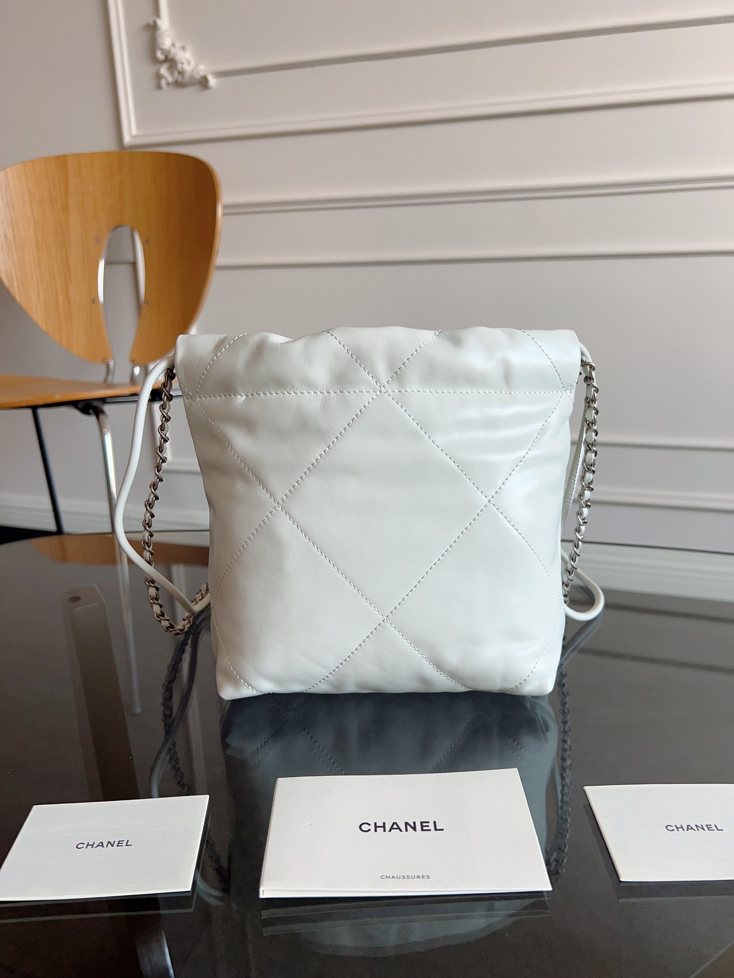 Chanel 22 Bag – Pearl Edition