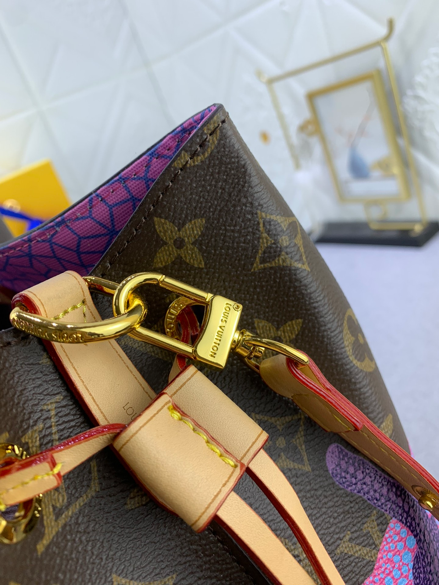 Louis Vuitton X Yayoi Kusam Neonoe Mm 26Cm M46473