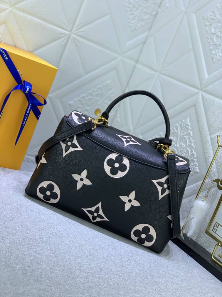 Louis Vuitton Madeleine Bb Black And Beige 24Cm M45978