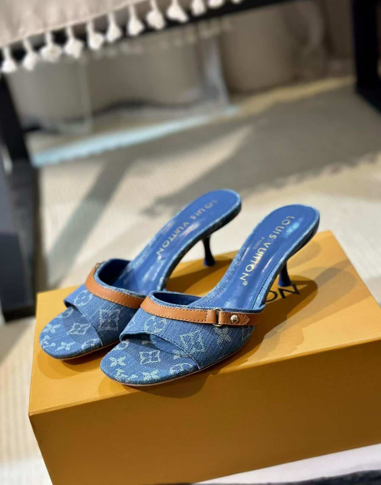 Louis Vuitton Neo Revival Mule Denim Blue 1Acizb