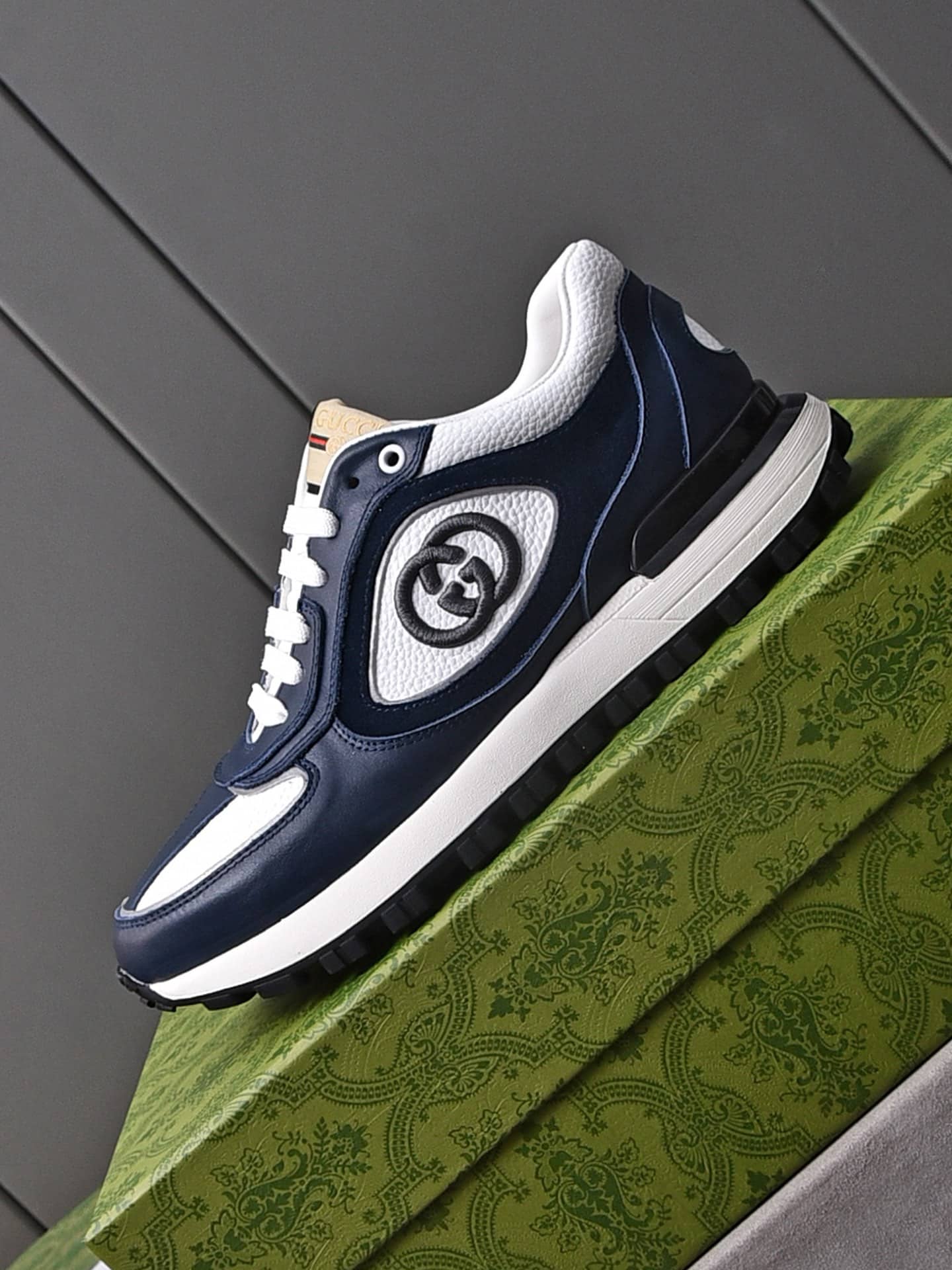 Gucci Double G Men’S Run Sneaker Blue