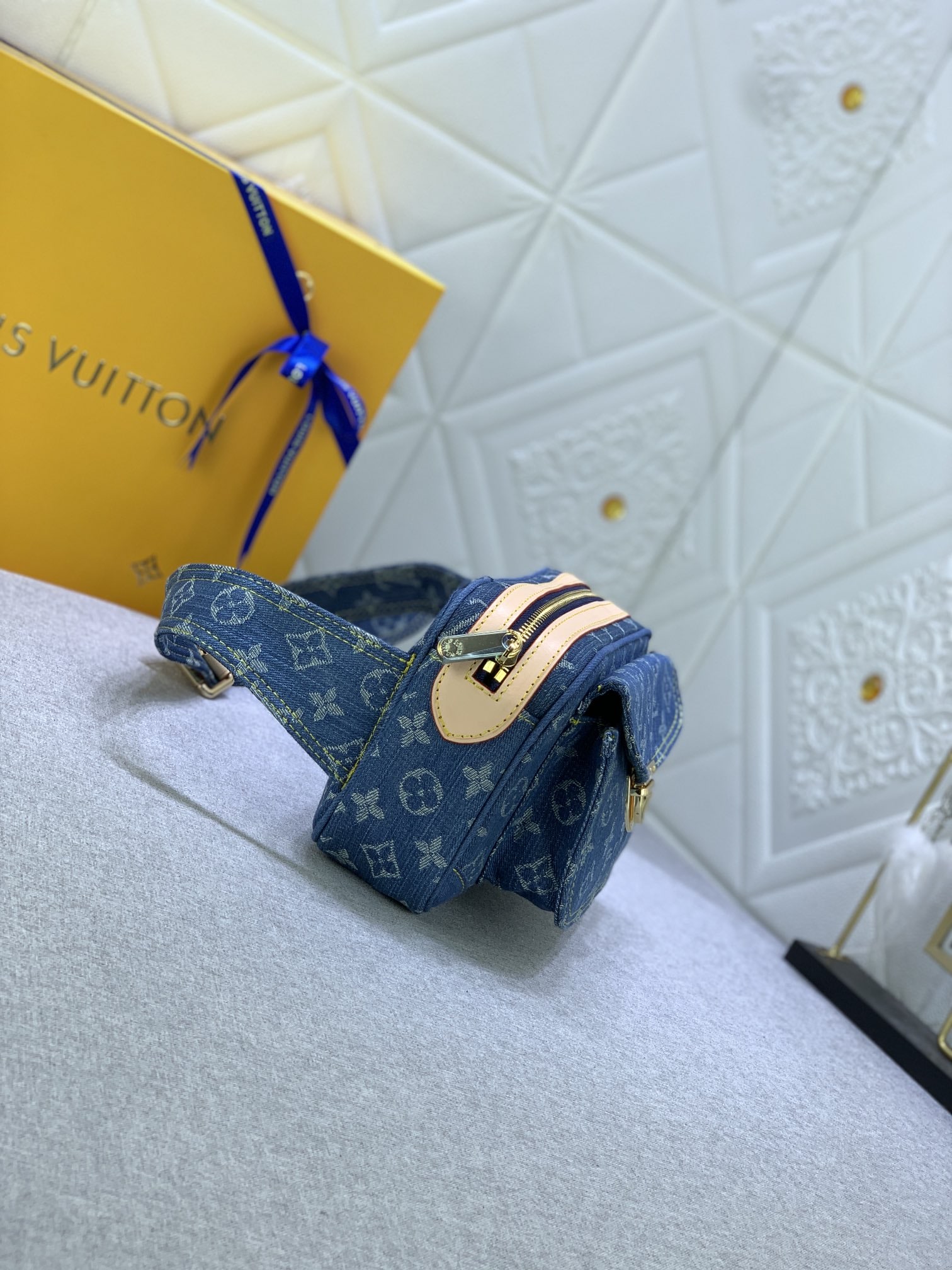 Louis Vuitton Bum Waist Bag Pouch M95347
