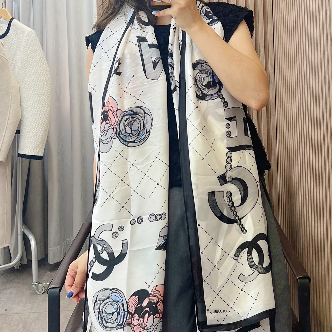 Chanel Cc With Pink Flower Square Scarf White 90Cm