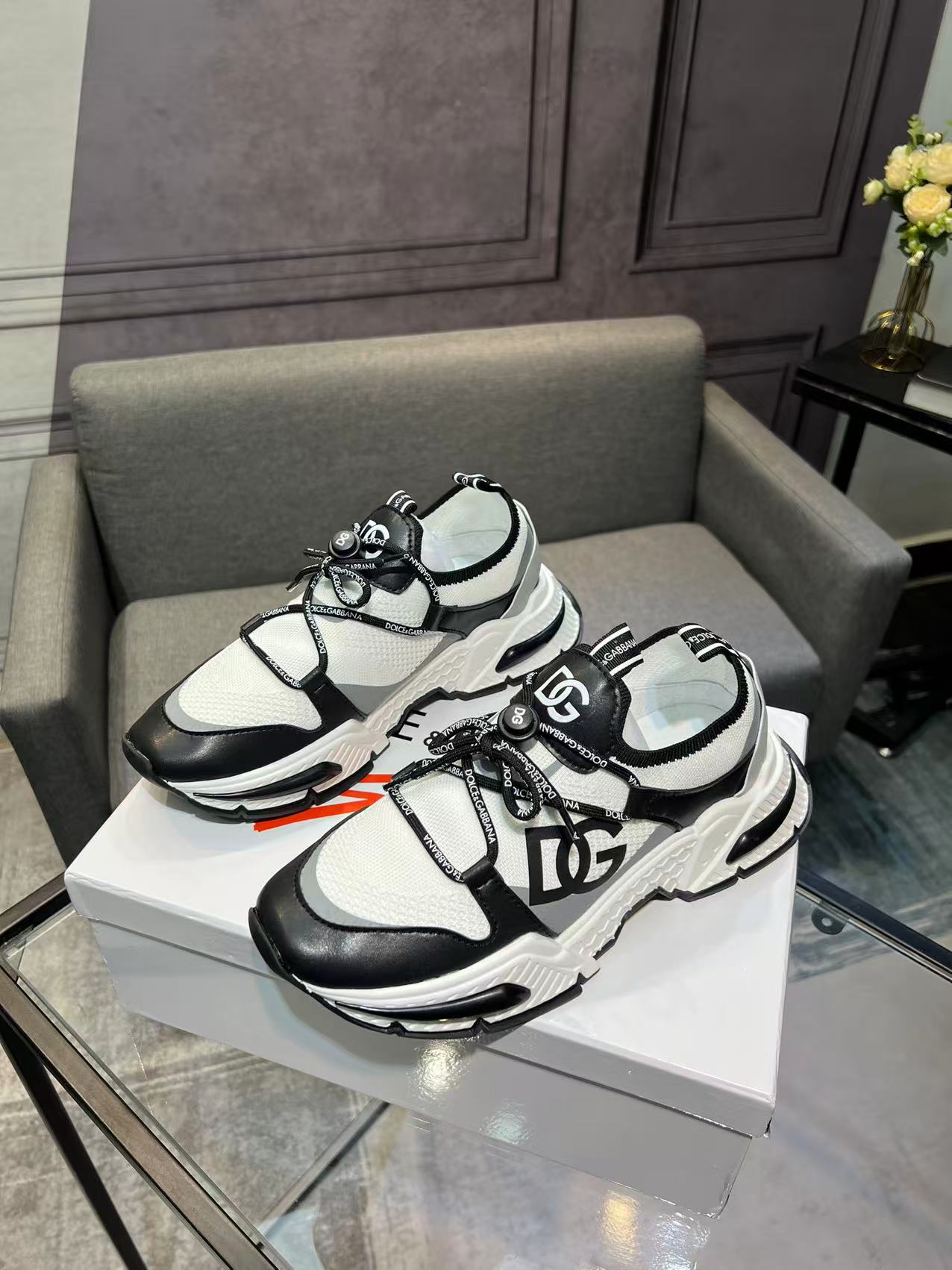 DOLCE & GABBANA Mesh Airmaster sneakers with DG logo